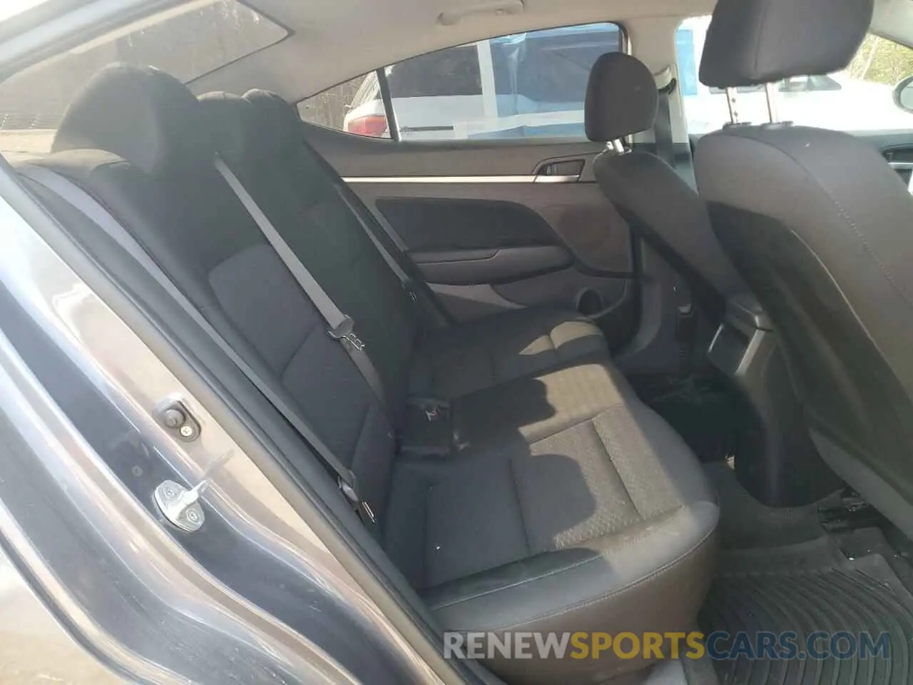 10 Photograph of a damaged car KMHD84LF6LU954102 HYUNDAI ELANTRA 2020