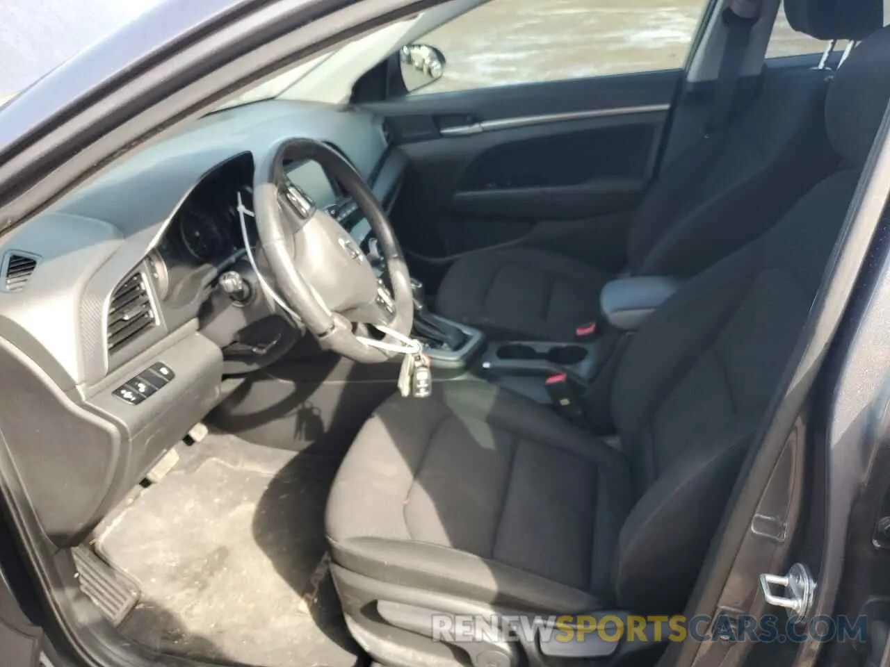 7 Photograph of a damaged car KMHD84LF6LU987701 HYUNDAI ELANTRA 2020