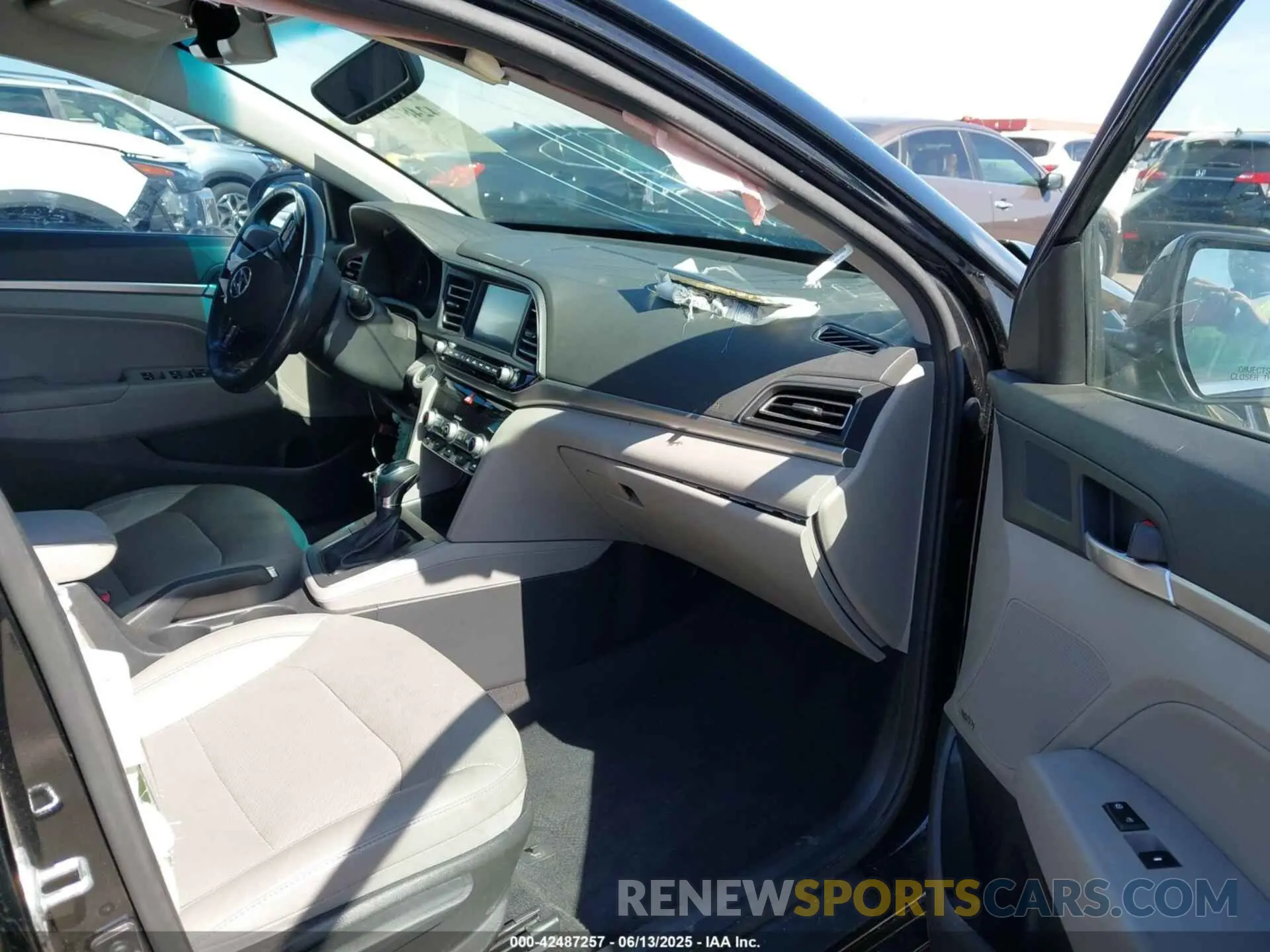 5 Photograph of a damaged car KMHD84LF6LU991215 HYUNDAI ELANTRA 2020