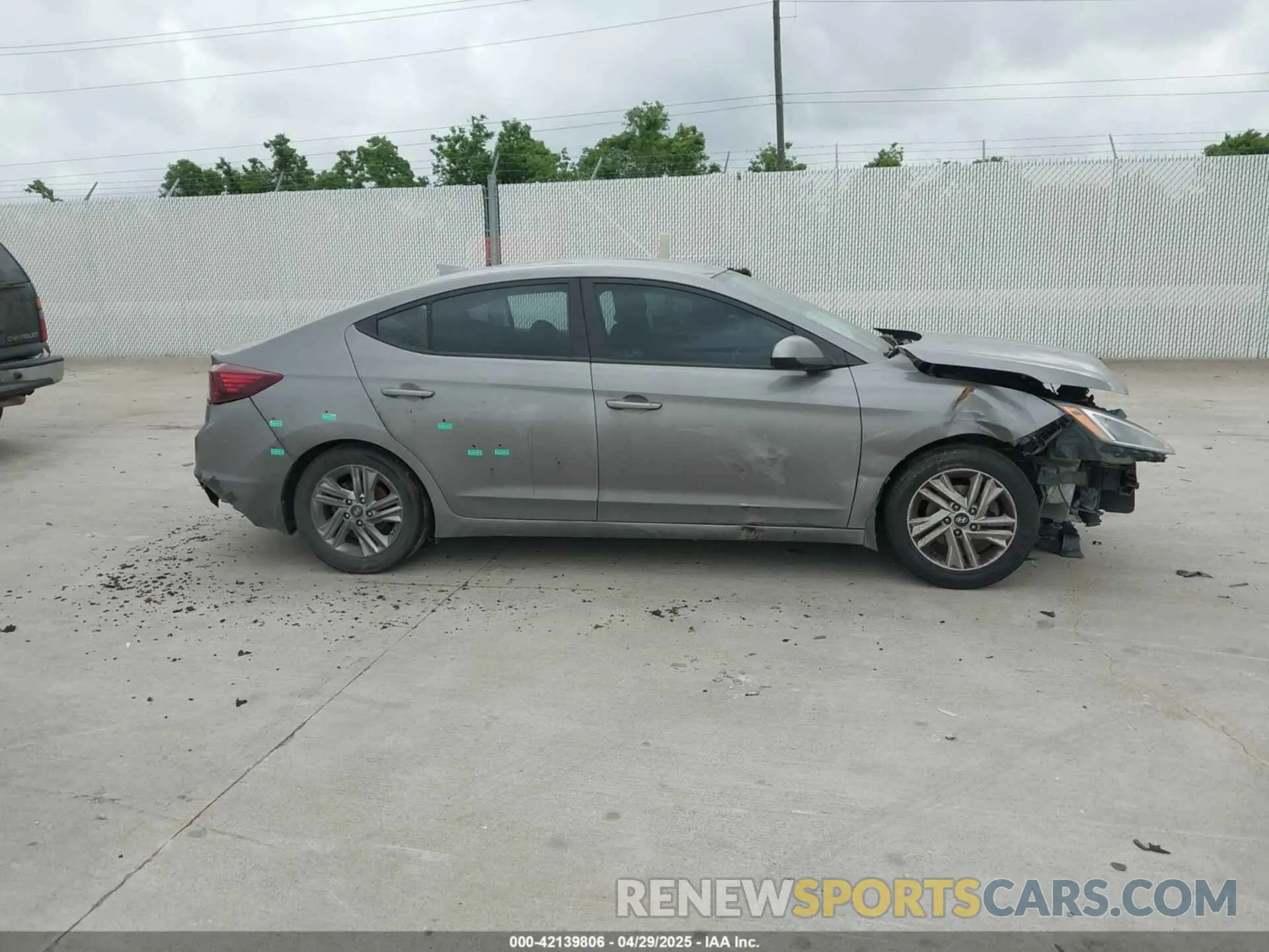 13 Photograph of a damaged car KMHD84LF7LU980207 HYUNDAI ELANTRA 2020