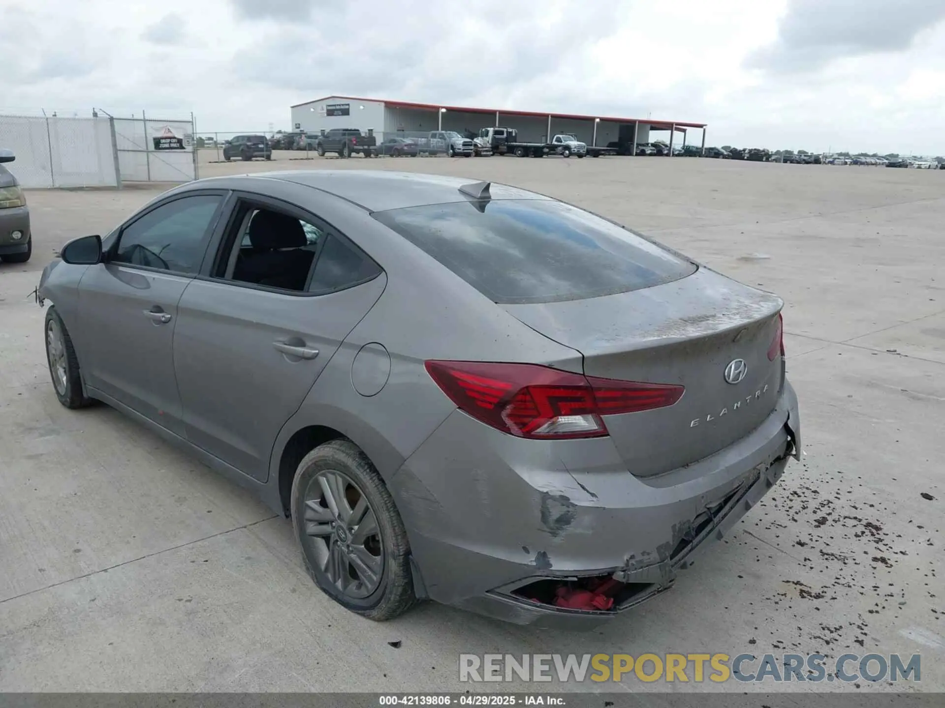 3 Photograph of a damaged car KMHD84LF7LU980207 HYUNDAI ELANTRA 2020
