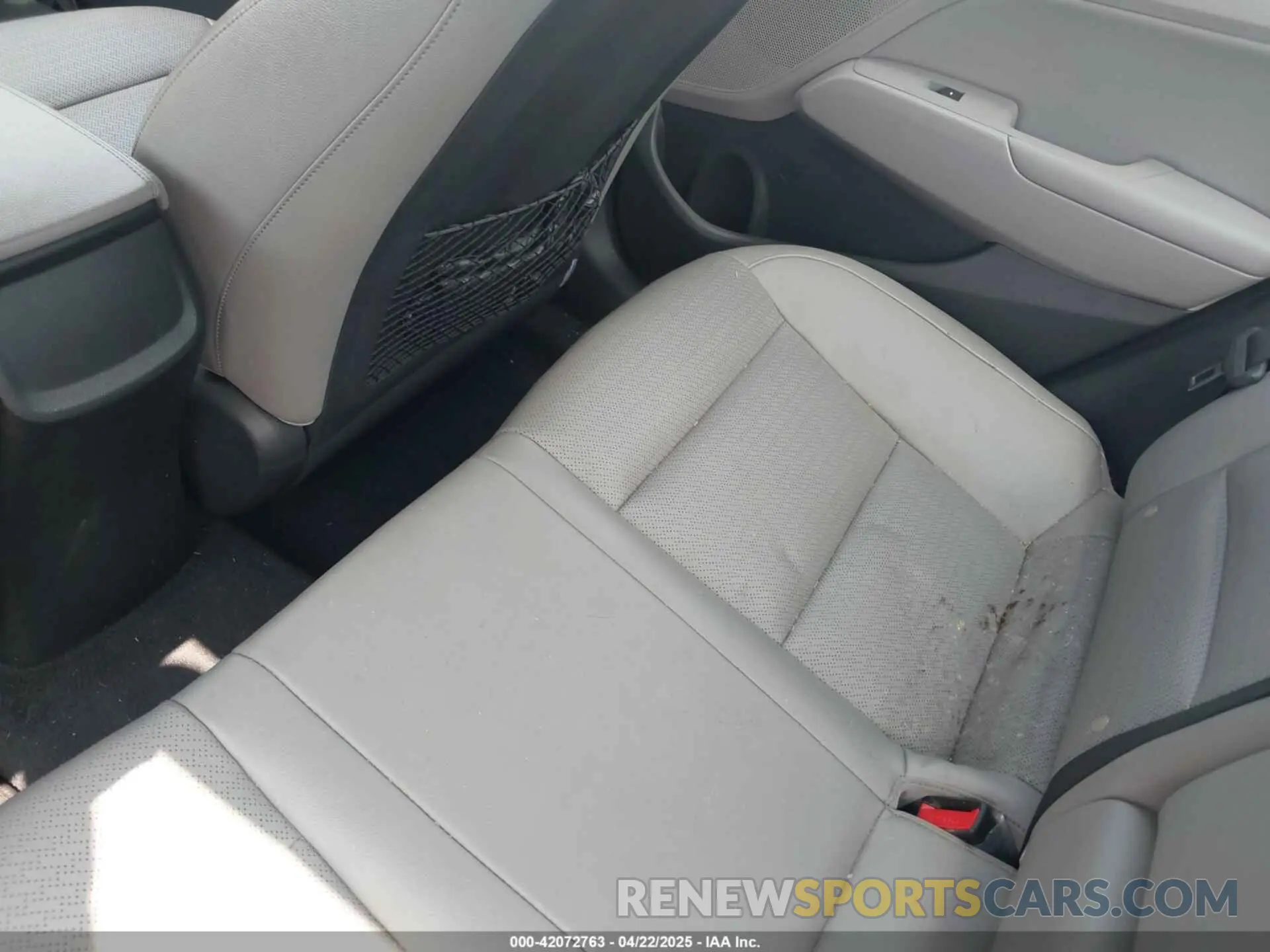 12 Photograph of a damaged car KMHD84LF8LU107789 HYUNDAI ELANTRA 2020