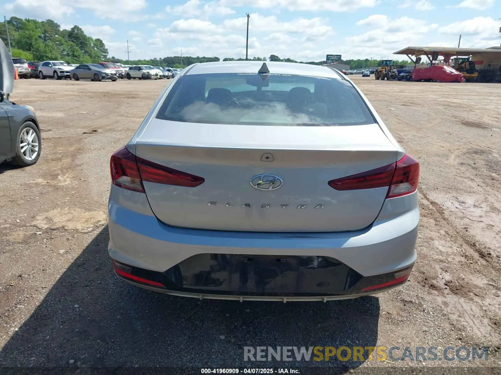 16 Фотография поврежденного автомобиля KMHD84LF8LU929864 HYUNDAI ELANTRA 2020