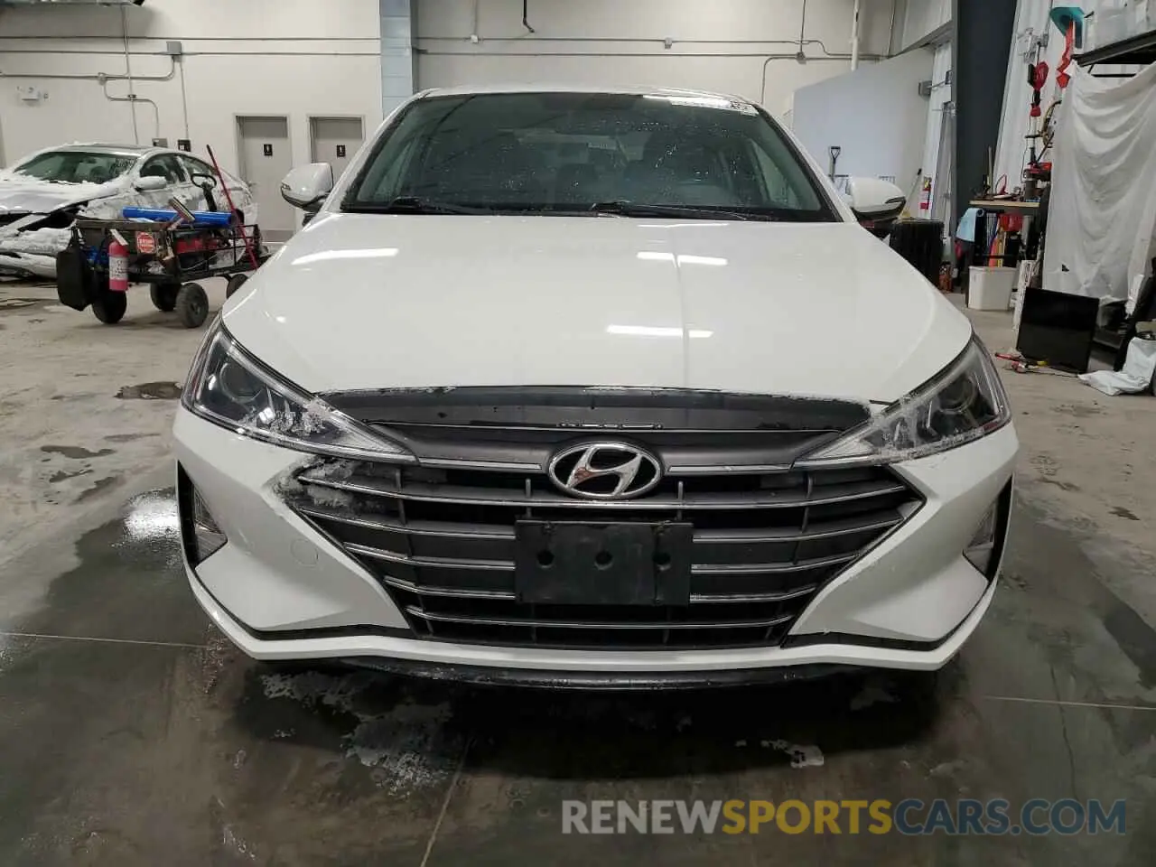 5 Photograph of a damaged car KMHD84LF8LU965943 HYUNDAI ELANTRA 2020
