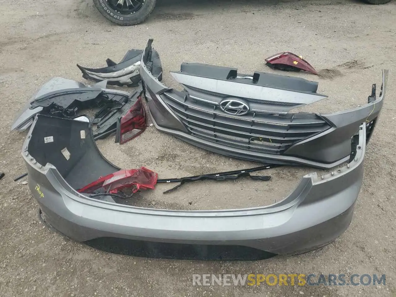12 Photograph of a damaged car KMHD84LF9LU099329 HYUNDAI ELANTRA 2020
