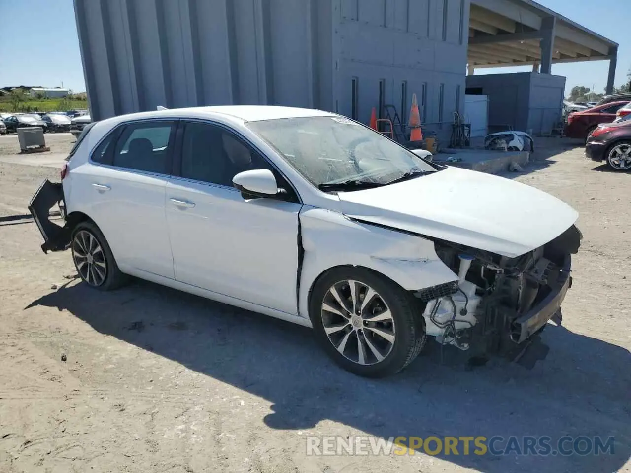 4 Фотография поврежденного автомобиля KMHH35LE0LU133820 HYUNDAI ELANTRA 2020
