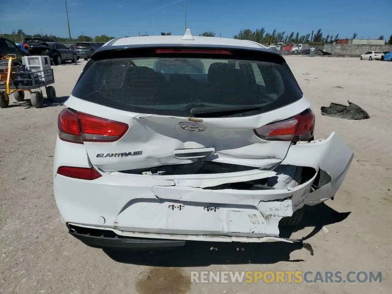 6 Фотография поврежденного автомобиля KMHH35LE0LU133820 HYUNDAI ELANTRA 2020
