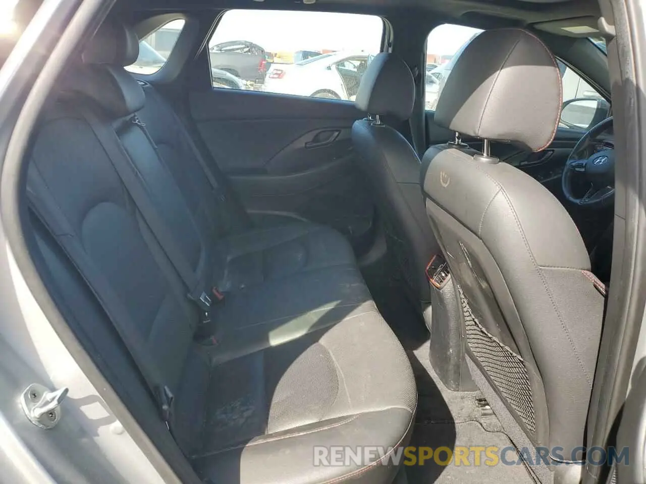 10 Photograph of a damaged car KMHH55LC6LU123835 HYUNDAI ELANTRA 2020