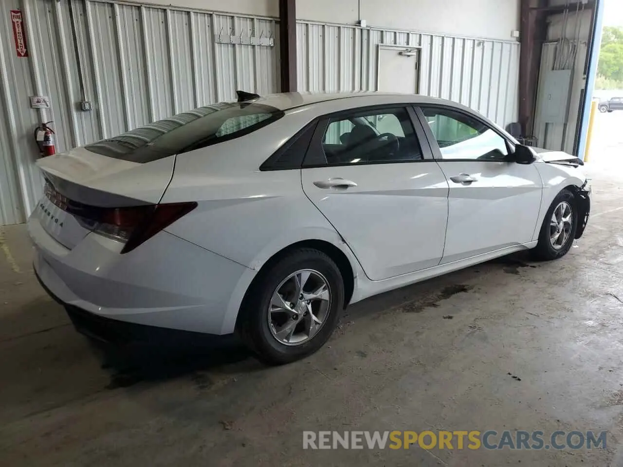 3 Photograph of a damaged car 5NPLL4AG0MH017221 HYUNDAI ELANTRA 2021
