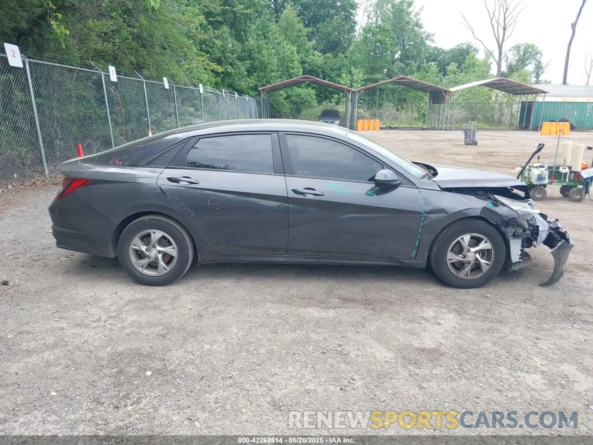 13 Photograph of a damaged car 5NPLL4AG0MH034844 HYUNDAI ELANTRA 2021