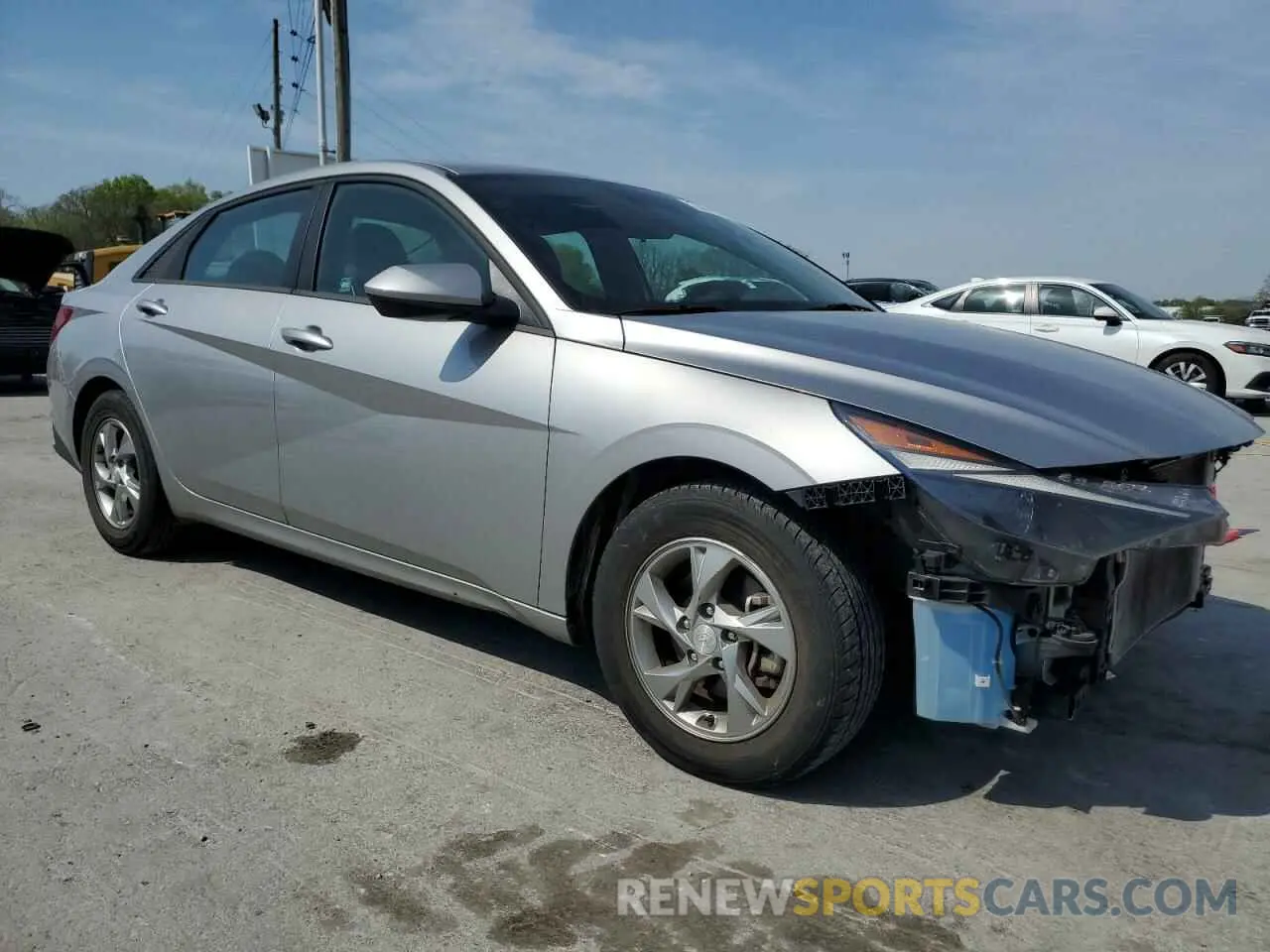 4 Photograph of a damaged car 5NPLL4AG1MH045495 HYUNDAI ELANTRA 2021