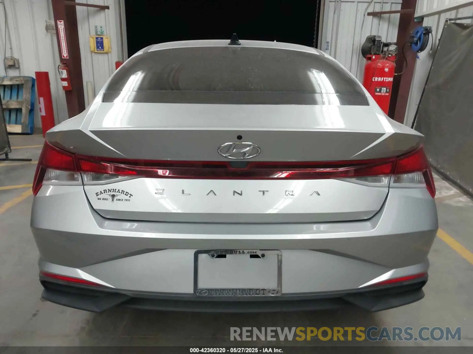16 Photograph of a damaged car 5NPLL4AG2MH024123 HYUNDAI ELANTRA 2021