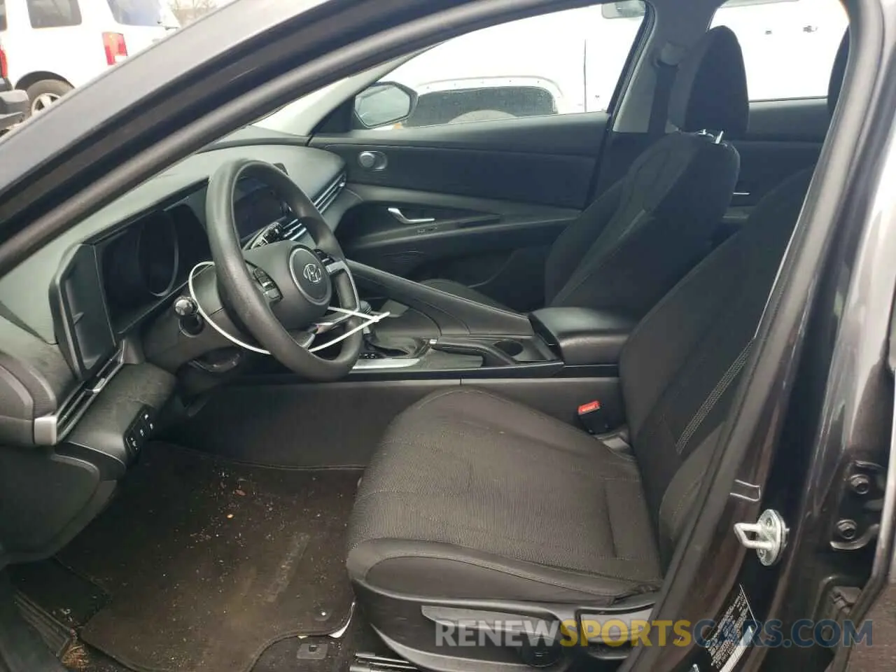 7 Photograph of a damaged car 5NPLL4AG3MH011039 HYUNDAI ELANTRA 2021