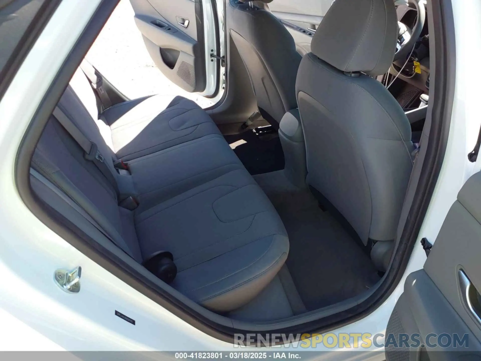 8 Photograph of a damaged car 5NPLL4AG3MH049970 HYUNDAI ELANTRA 2021