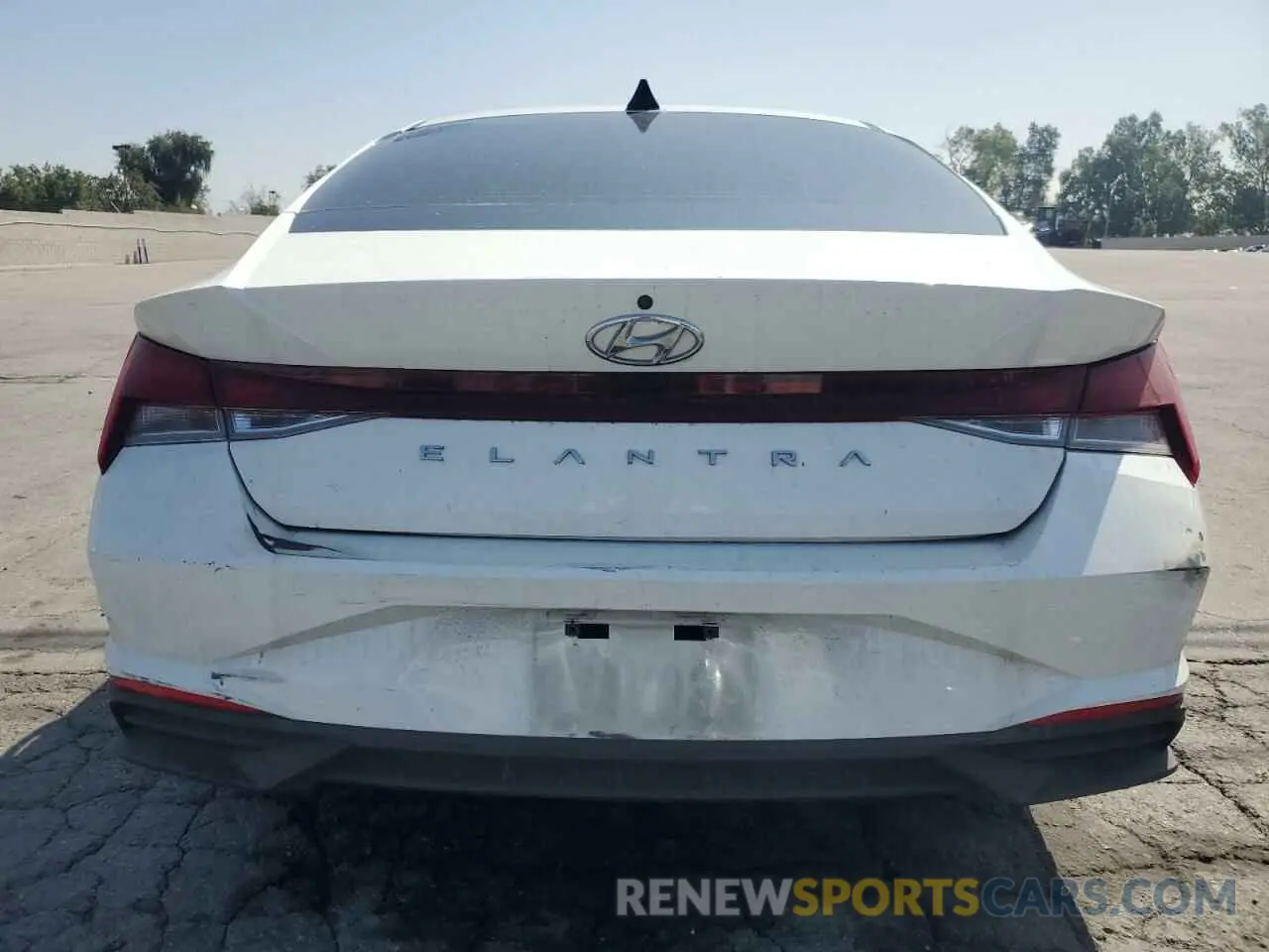 6 Photograph of a damaged car 5NPLL4AG4MH017304 HYUNDAI ELANTRA 2021