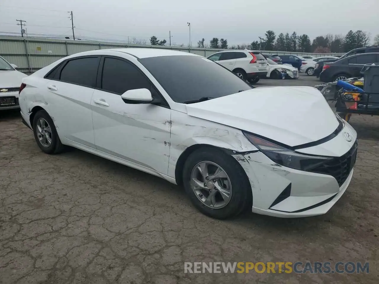 4 Photograph of a damaged car 5NPLL4AG4MH041439 HYUNDAI ELANTRA 2021