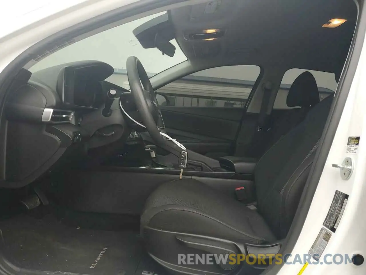 7 Photograph of a damaged car 5NPLL4AG4MH041439 HYUNDAI ELANTRA 2021