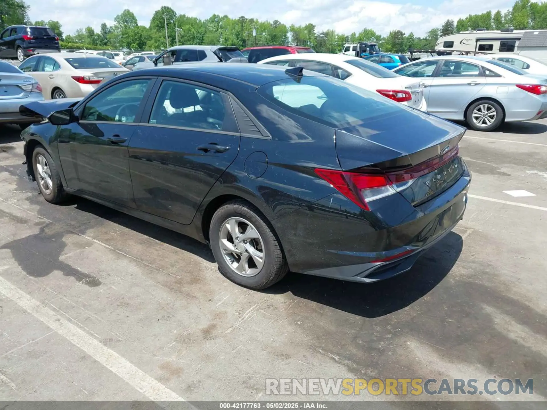 3 Photograph of a damaged car 5NPLL4AG6MH037277 HYUNDAI ELANTRA 2021