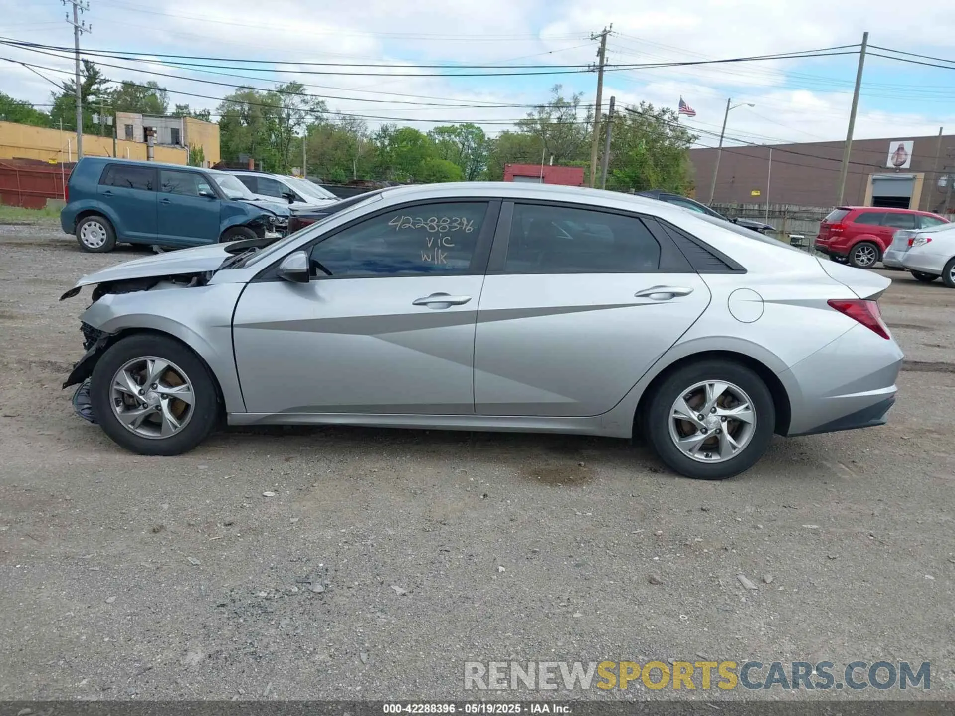 14 Photograph of a damaged car 5NPLL4AG8MH021582 HYUNDAI ELANTRA 2021