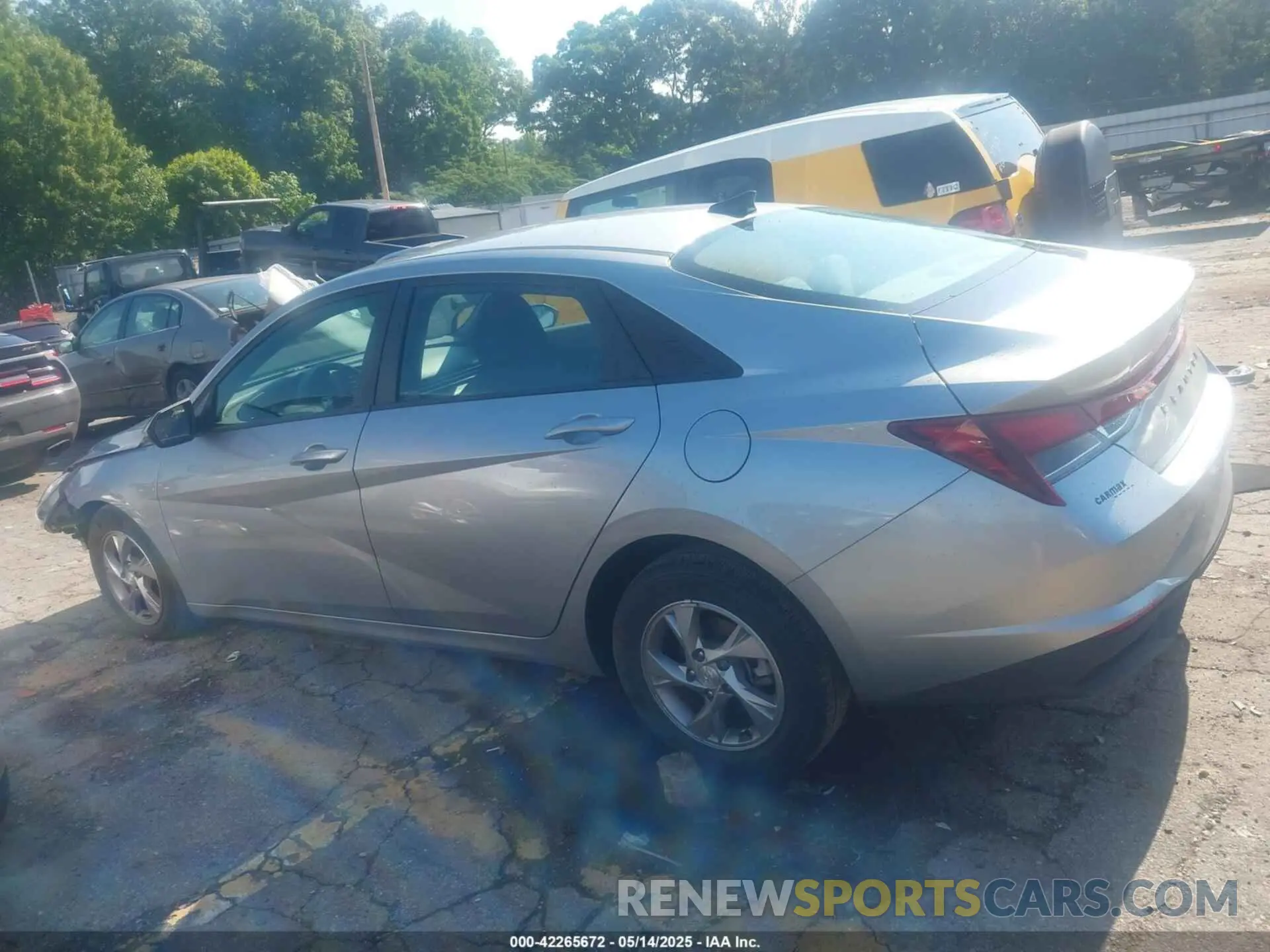 14 Photograph of a damaged car 5NPLL4AG8MH052542 HYUNDAI ELANTRA 2021