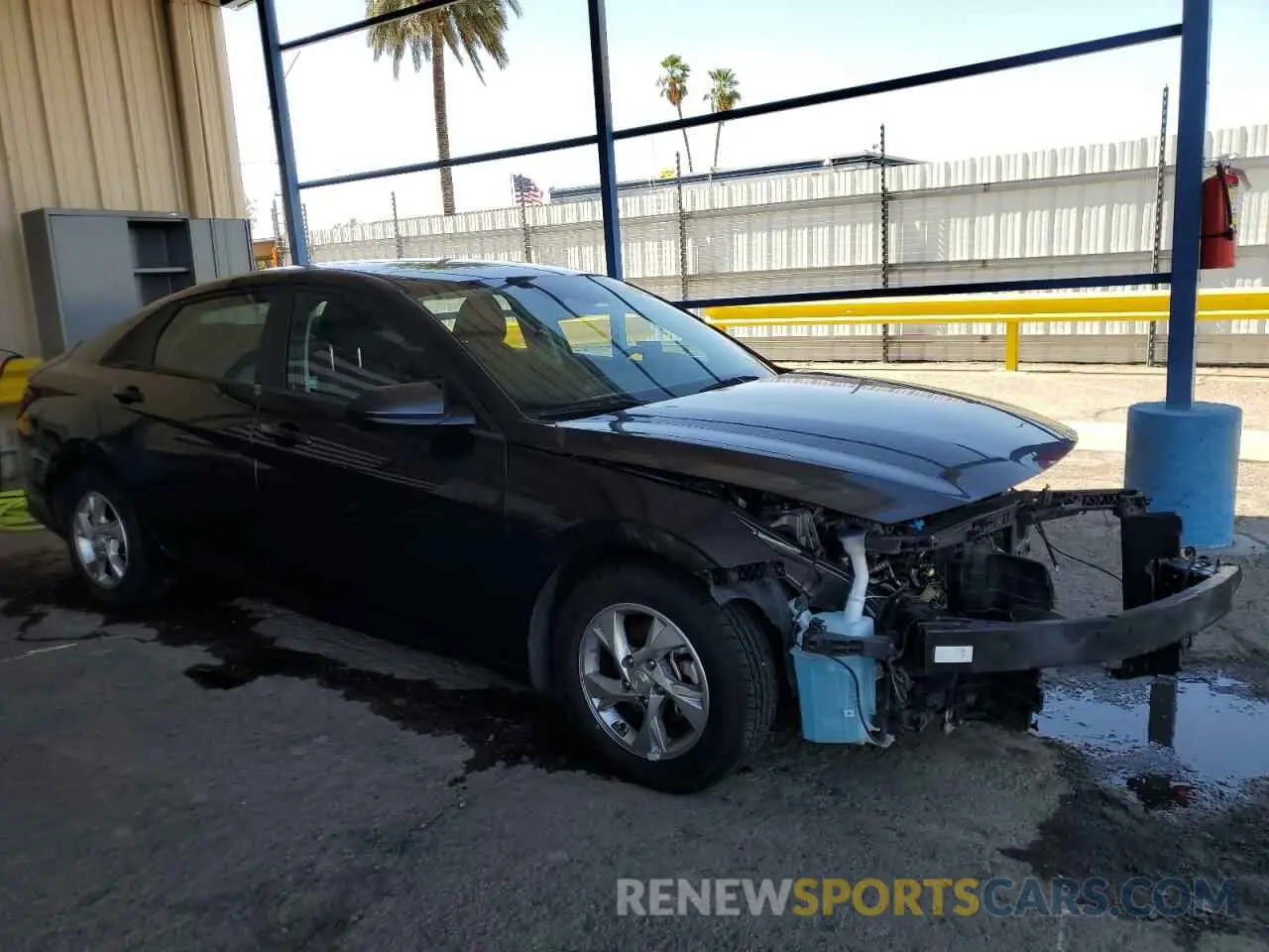 4 Photograph of a damaged car 5NPLL4AGXMH037556 HYUNDAI ELANTRA 2021
