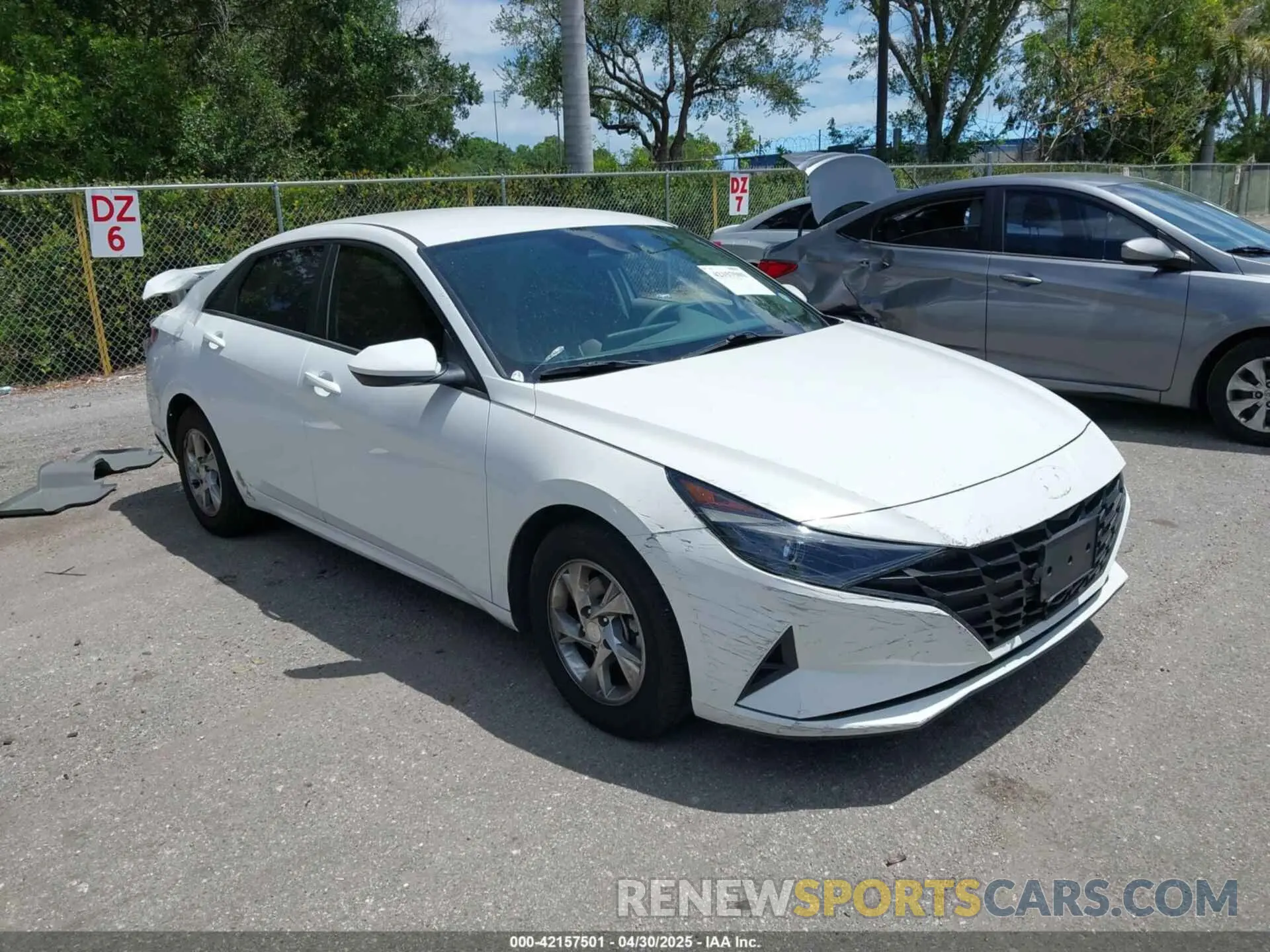 1 Photograph of a damaged car 5NPLL4AGXMH042269 HYUNDAI ELANTRA 2021