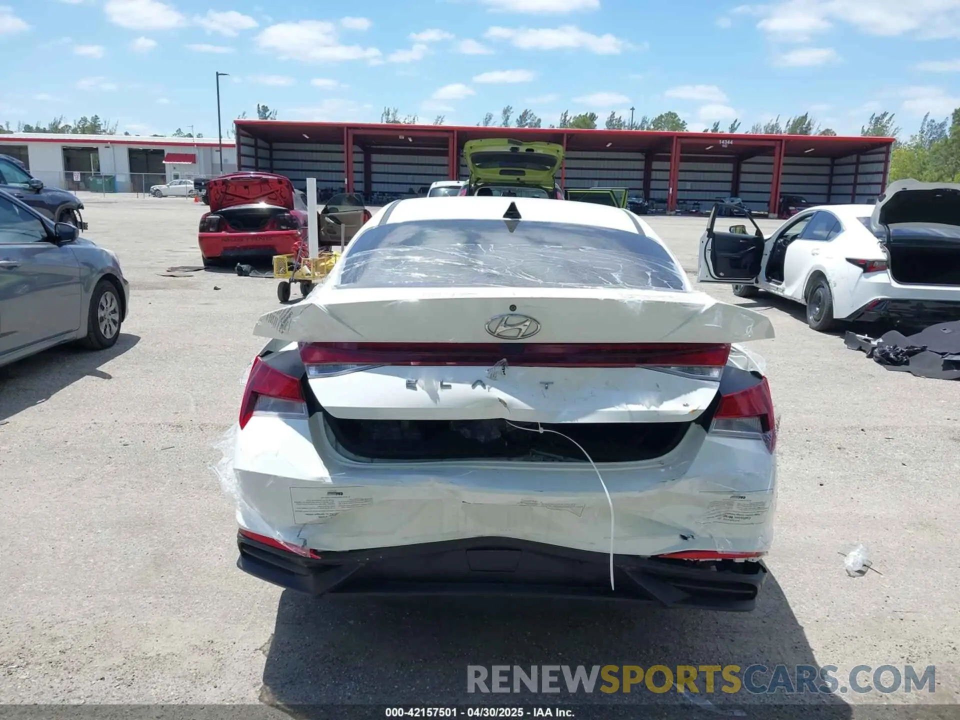 16 Photograph of a damaged car 5NPLL4AGXMH042269 HYUNDAI ELANTRA 2021