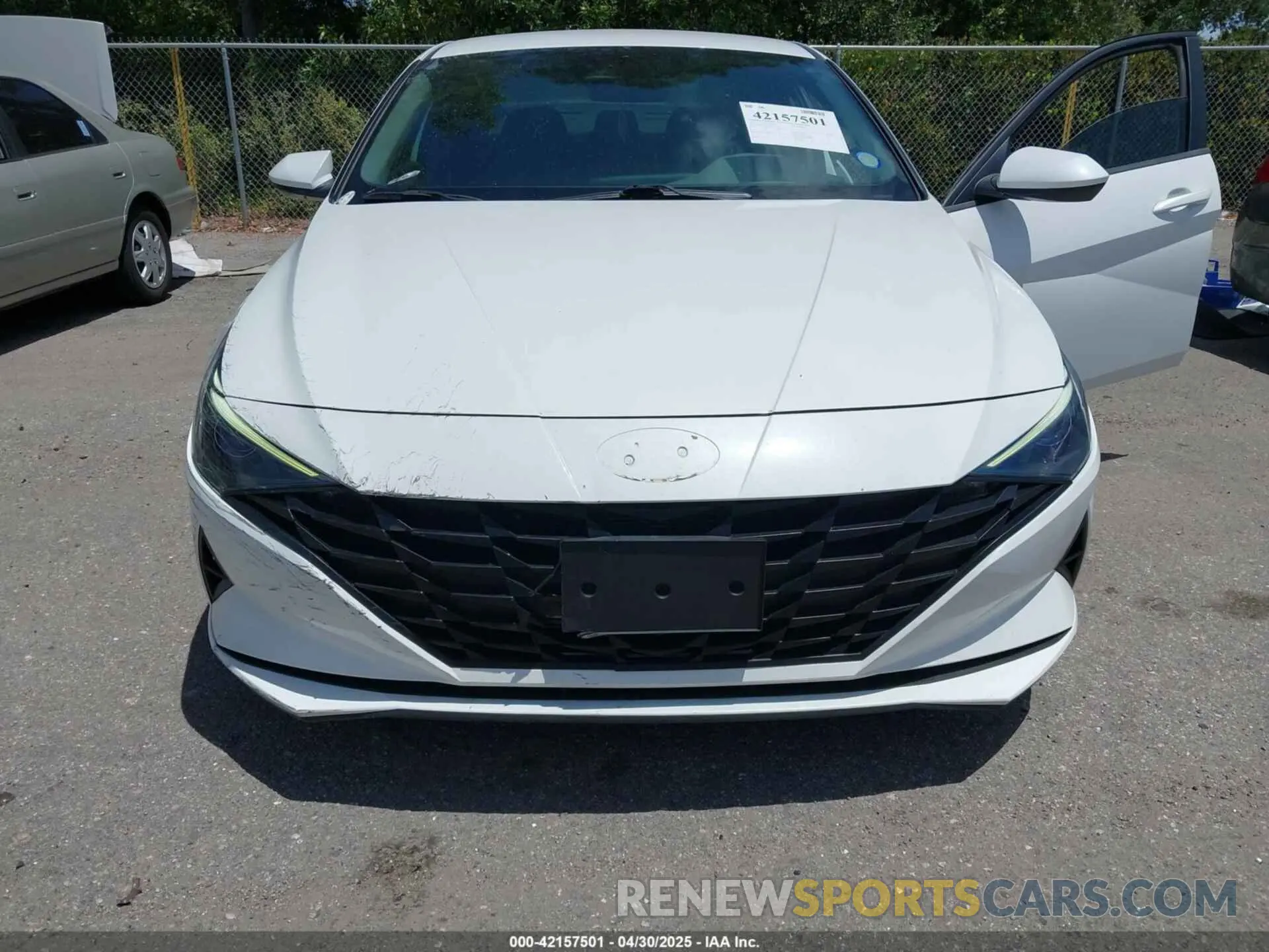 19 Photograph of a damaged car 5NPLL4AGXMH042269 HYUNDAI ELANTRA 2021