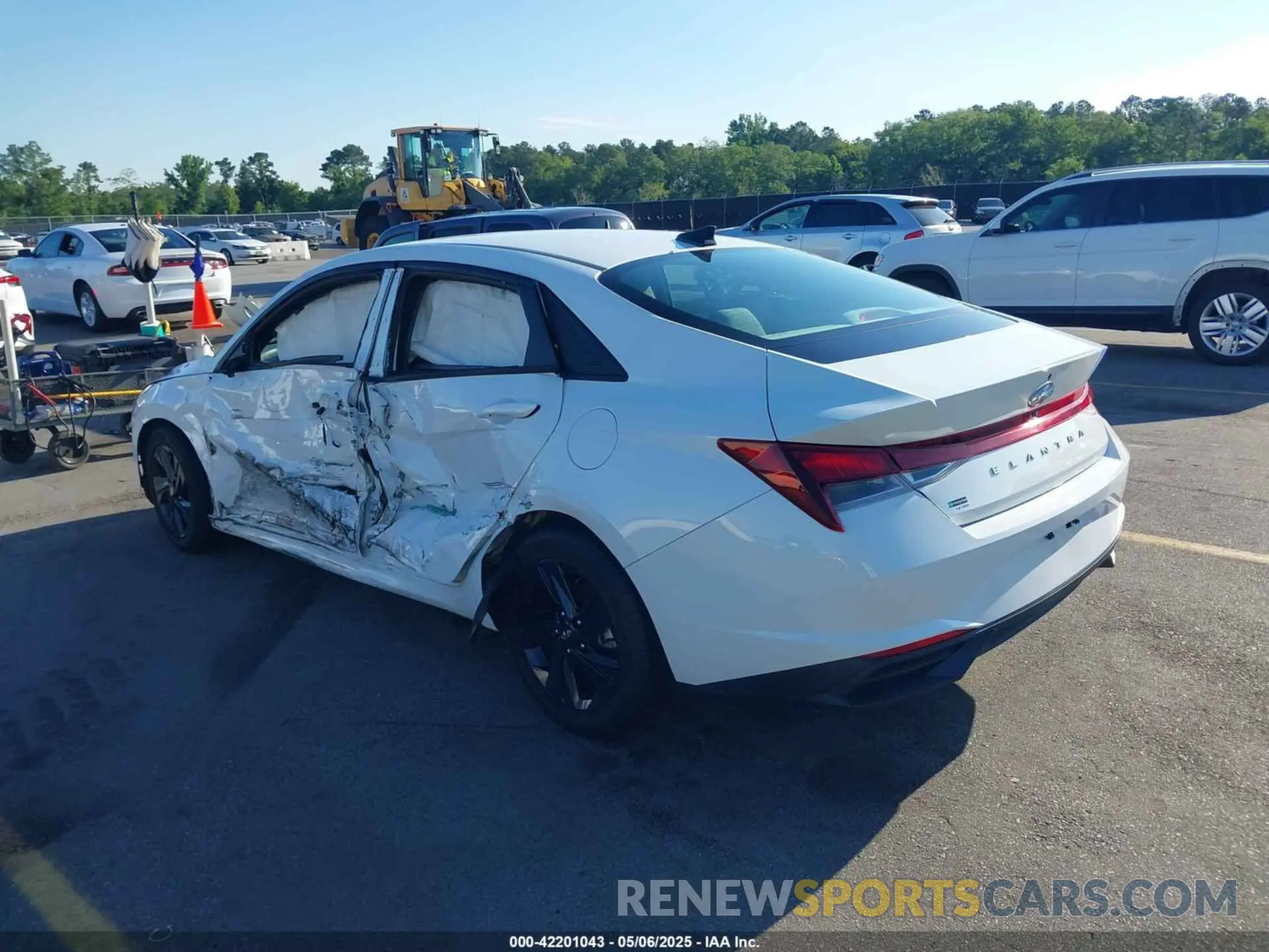 3 Photograph of a damaged car 5NPLM4AG0MH012114 HYUNDAI ELANTRA 2021