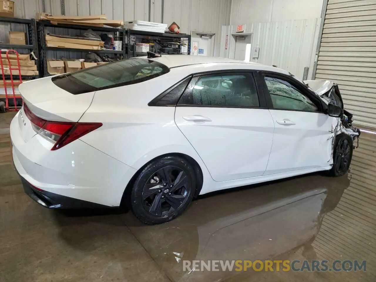 3 Photograph of a damaged car 5NPLM4AG0MH051298 HYUNDAI ELANTRA 2021