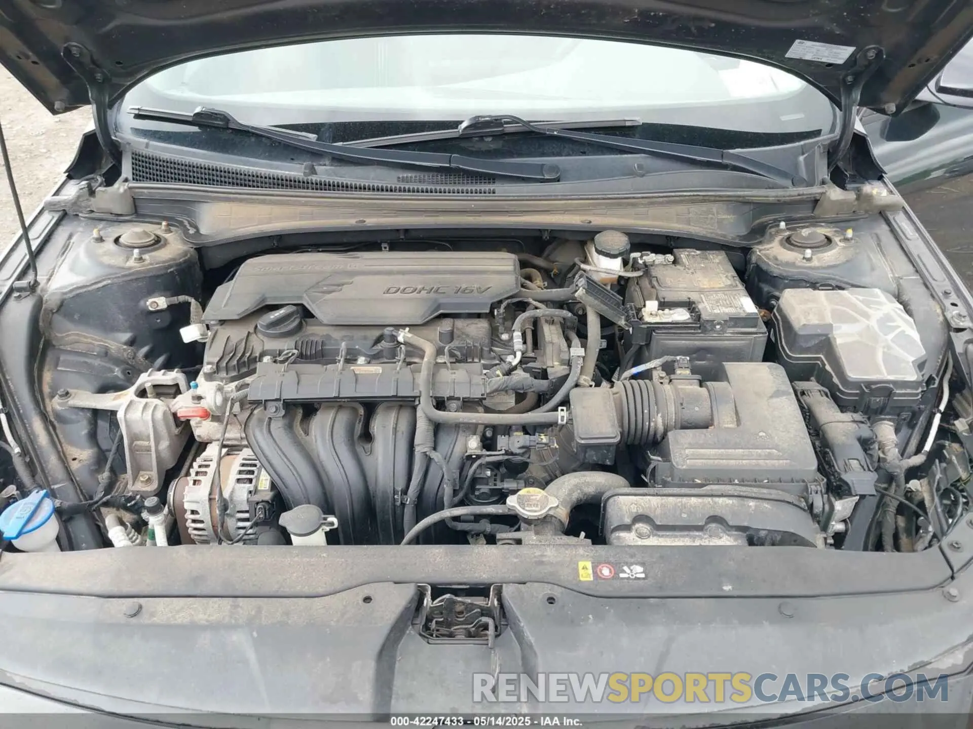 10 Photograph of a damaged car 5NPLM4AG1MH001123 HYUNDAI ELANTRA 2021