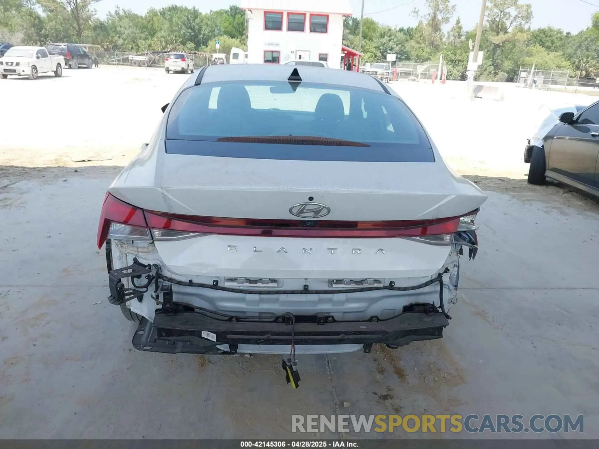 17 Фотография поврежденного автомобиля 5NPLM4AG1MH004328 HYUNDAI ELANTRA 2021