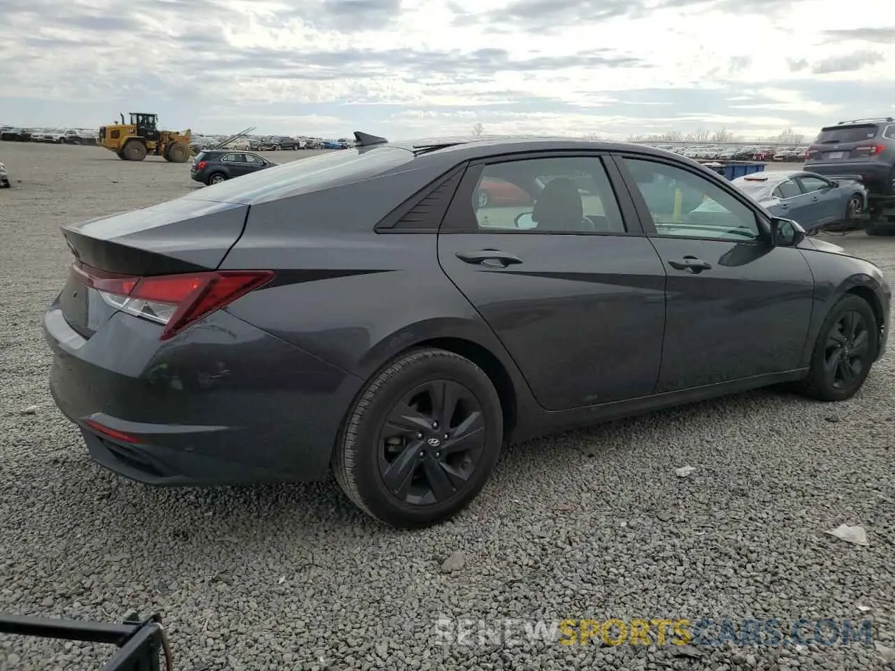 3 Photograph of a damaged car 5NPLM4AG1MH012042 HYUNDAI ELANTRA 2021