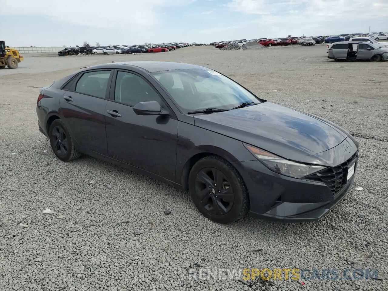 4 Photograph of a damaged car 5NPLM4AG1MH012042 HYUNDAI ELANTRA 2021