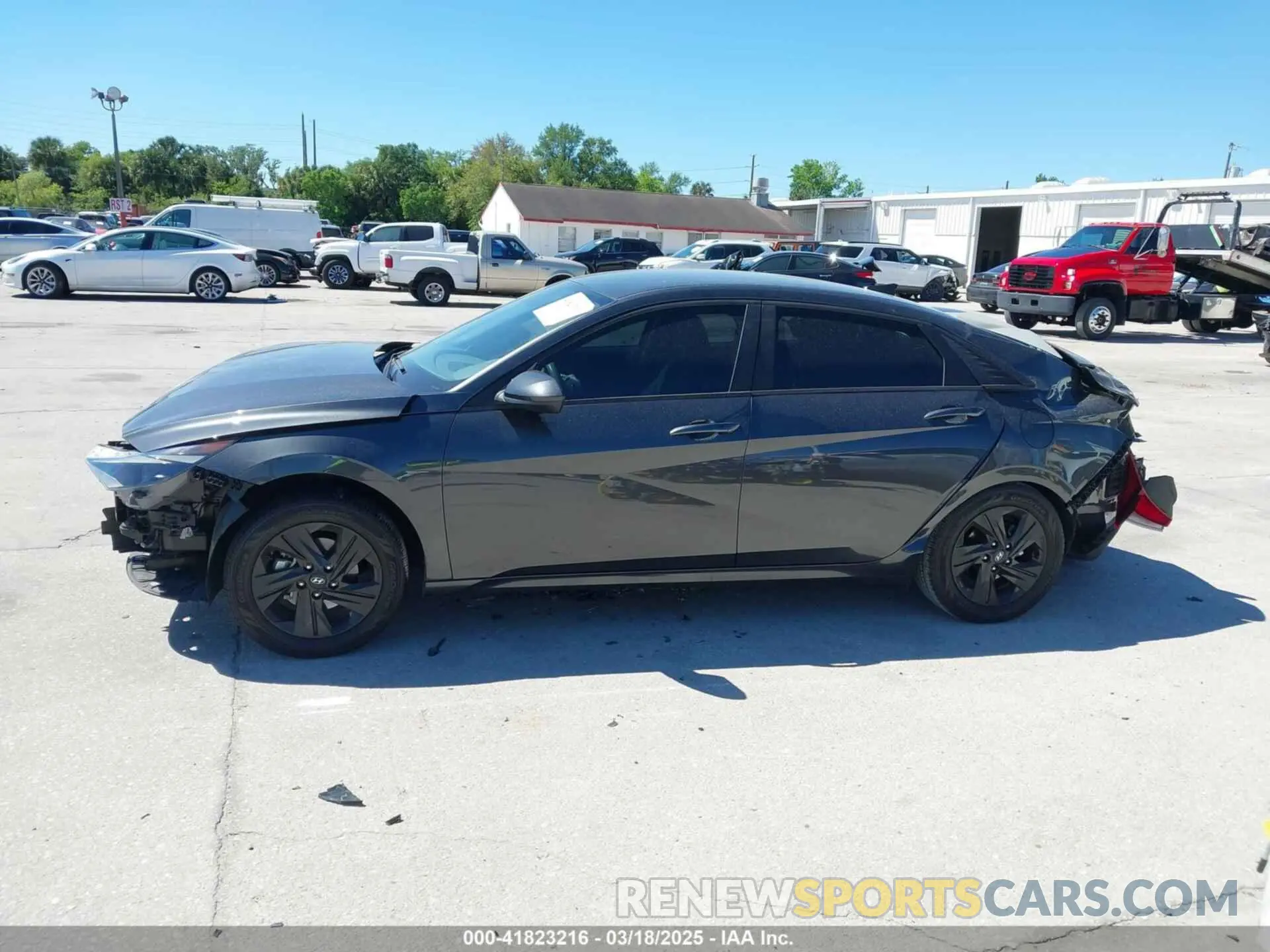 14 Фотография поврежденного автомобиля 5NPLM4AG1MH022084 HYUNDAI ELANTRA 2021