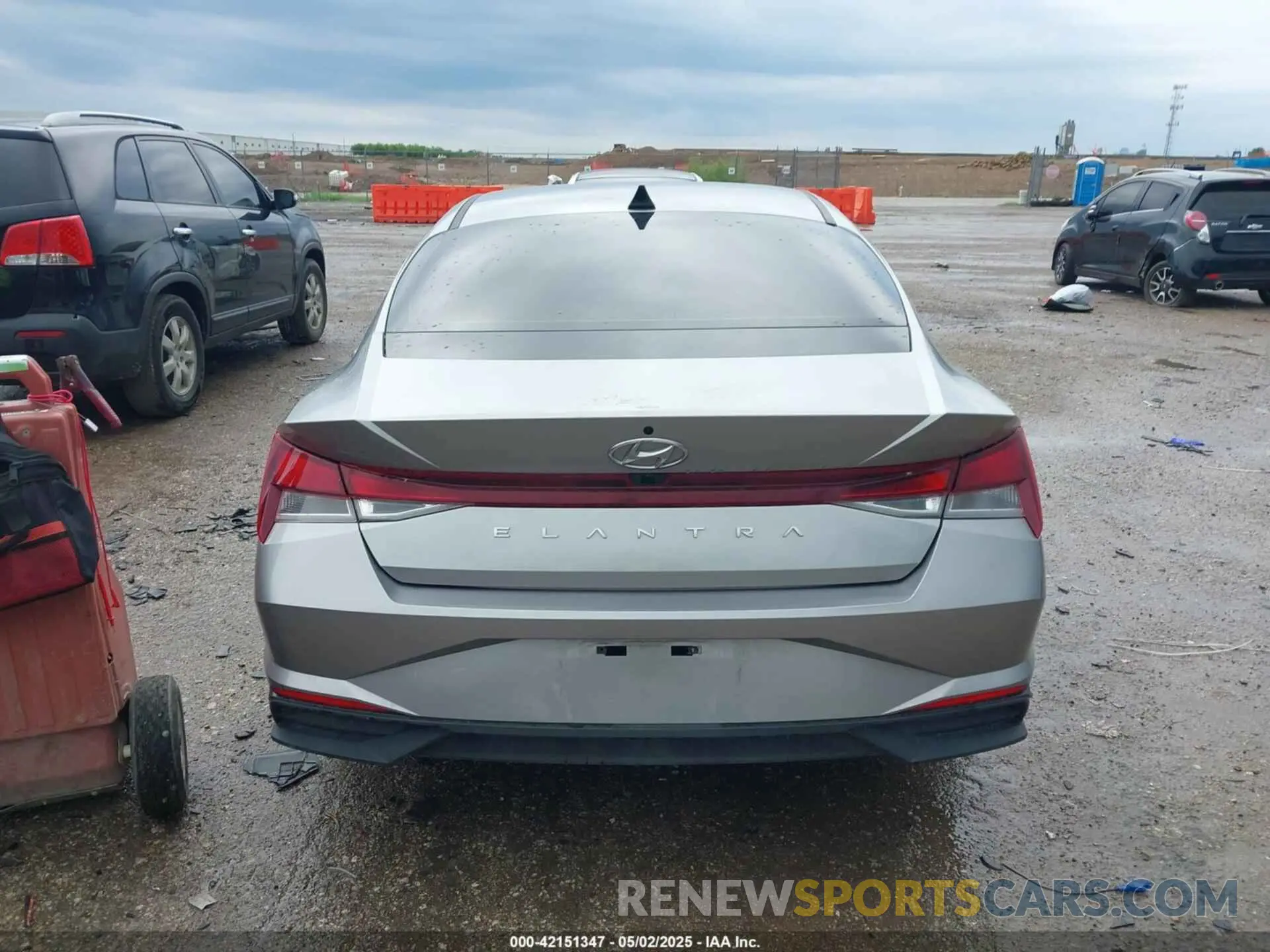 15 Photograph of a damaged car 5NPLM4AG1MH030055 HYUNDAI ELANTRA 2021