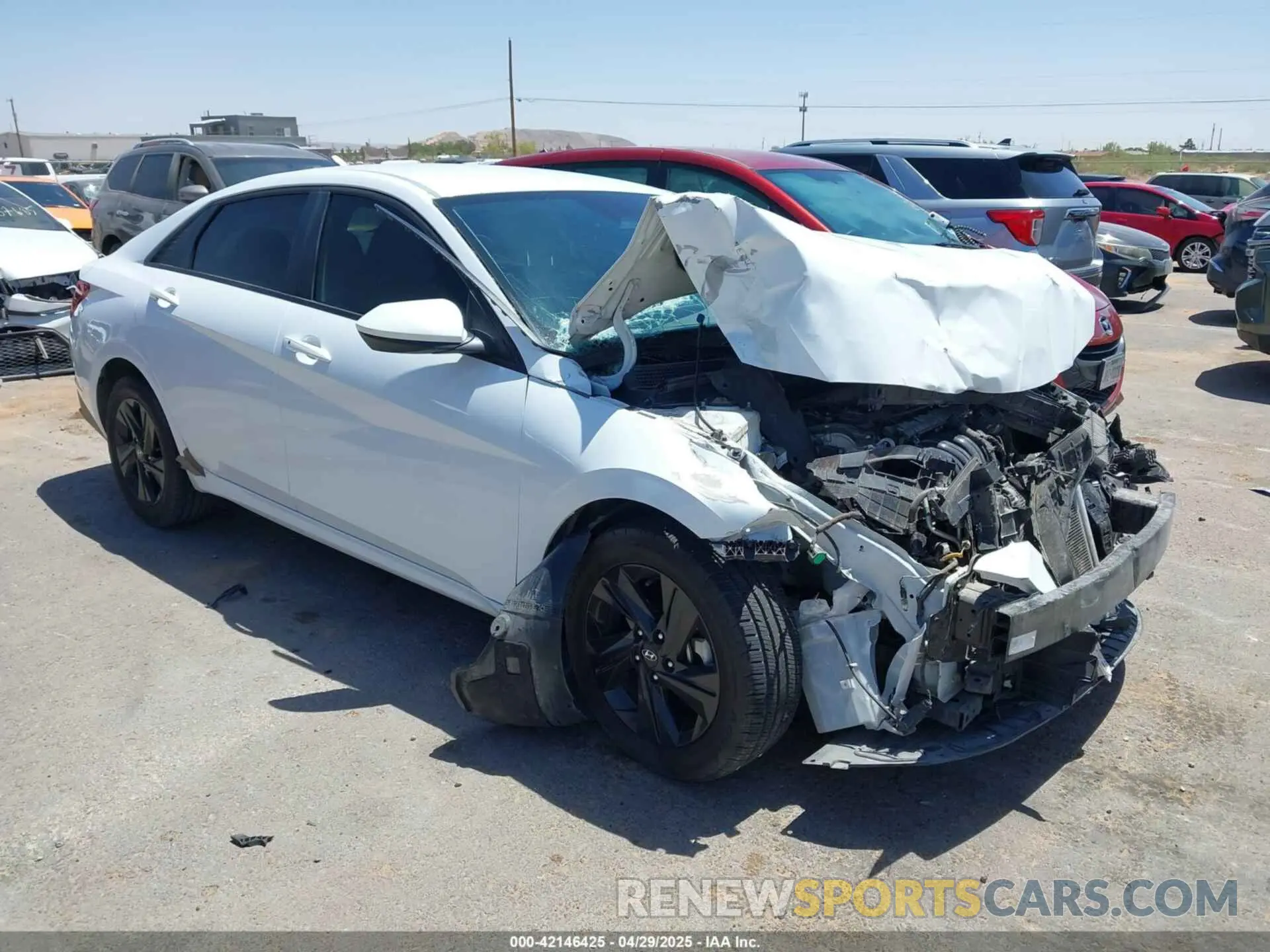 1 Photograph of a damaged car 5NPLM4AG2MH009697 HYUNDAI ELANTRA 2021