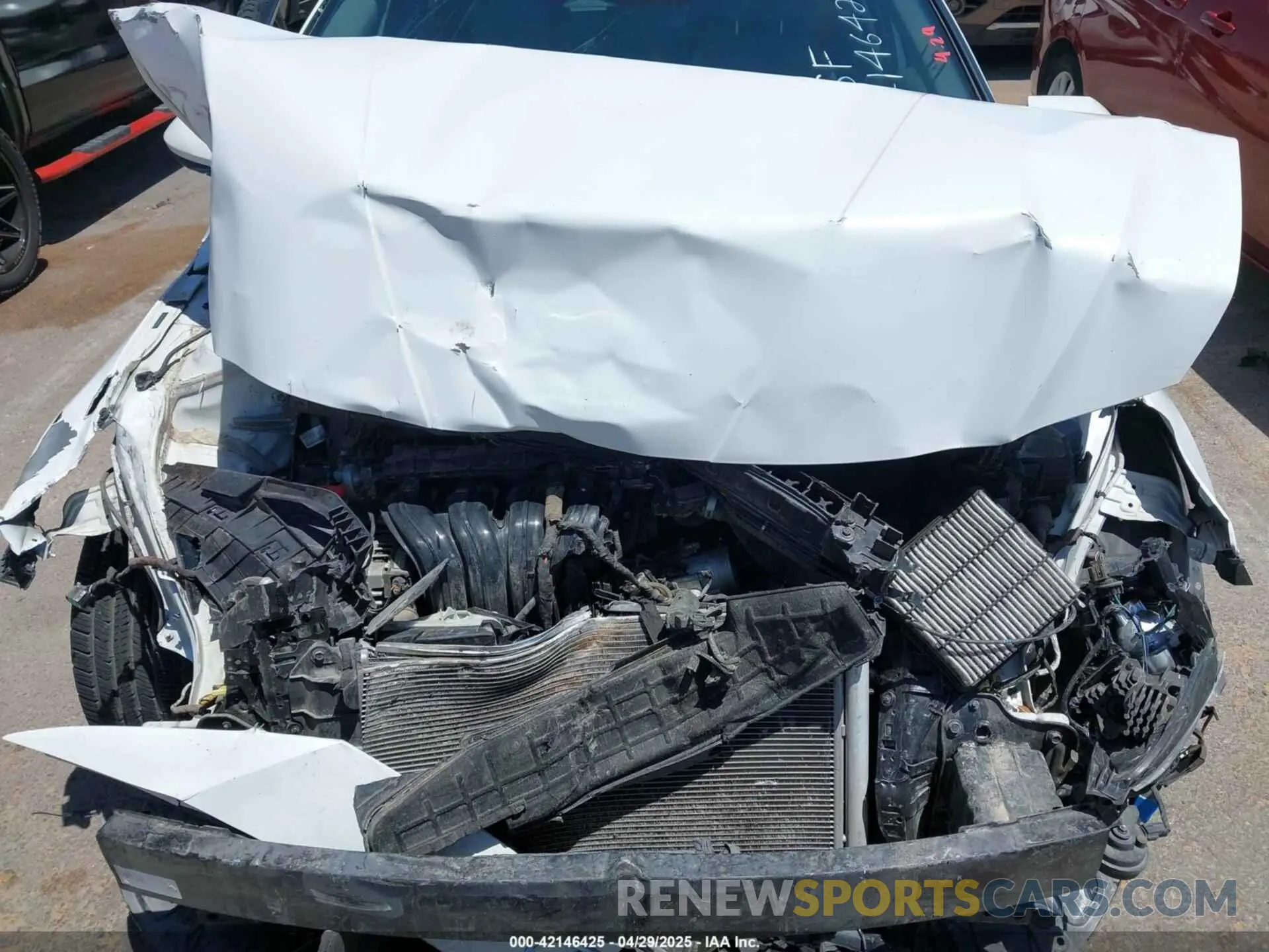 10 Photograph of a damaged car 5NPLM4AG2MH009697 HYUNDAI ELANTRA 2021