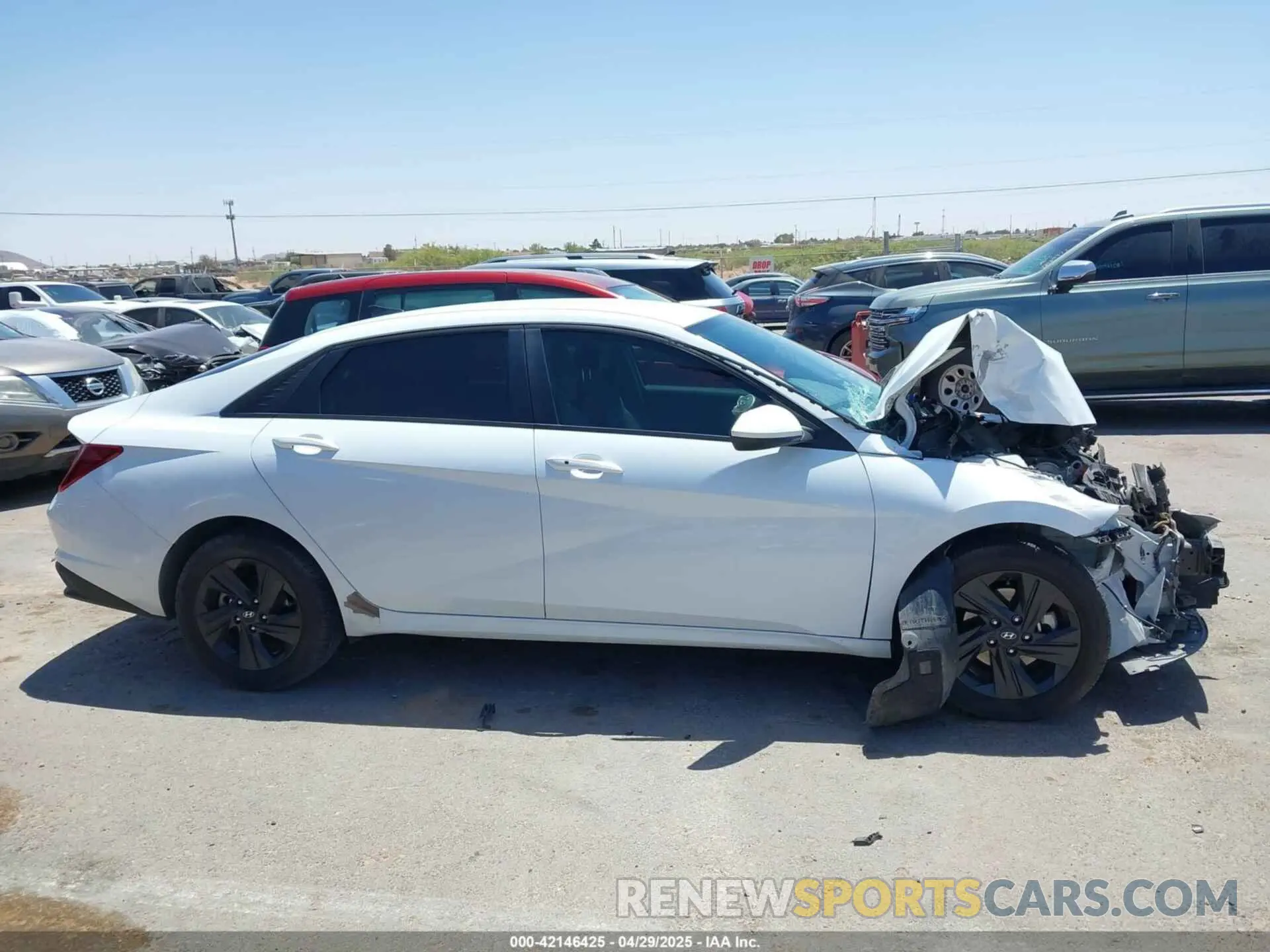 13 Photograph of a damaged car 5NPLM4AG2MH009697 HYUNDAI ELANTRA 2021