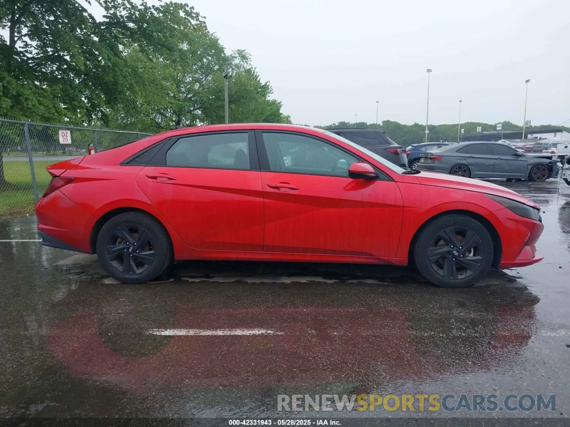 13 Фотография поврежденного автомобиля 5NPLM4AG3MH010356 HYUNDAI ELANTRA 2021