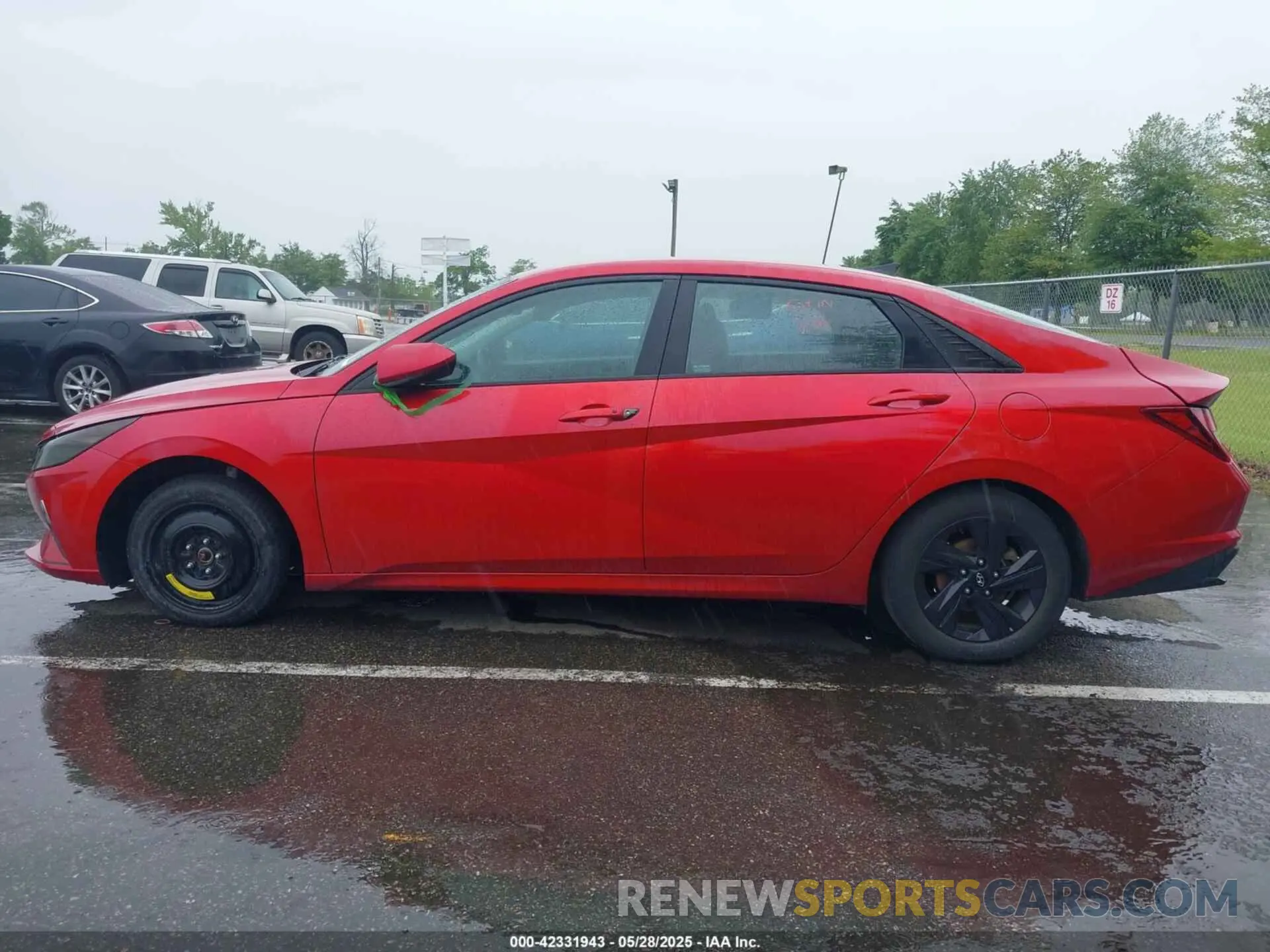 14 Фотография поврежденного автомобиля 5NPLM4AG3MH010356 HYUNDAI ELANTRA 2021