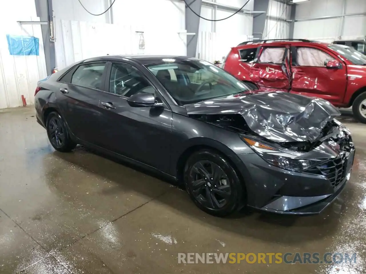 4 Photograph of a damaged car 5NPLM4AG4MH008079 HYUNDAI ELANTRA 2021