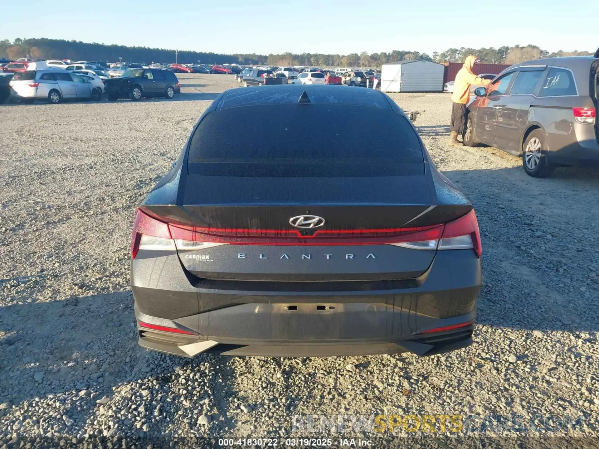 16 Photograph of a damaged car 5NPLM4AG4MH008356 HYUNDAI ELANTRA 2021