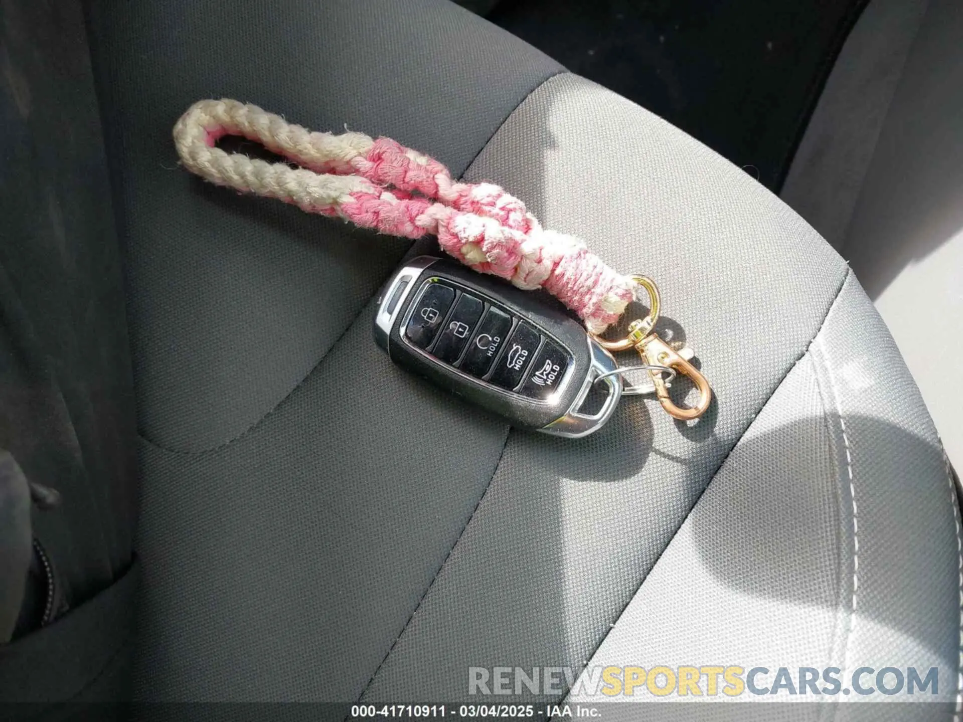 10 Photograph of a damaged car 5NPLM4AG4MH021821 HYUNDAI ELANTRA 2021