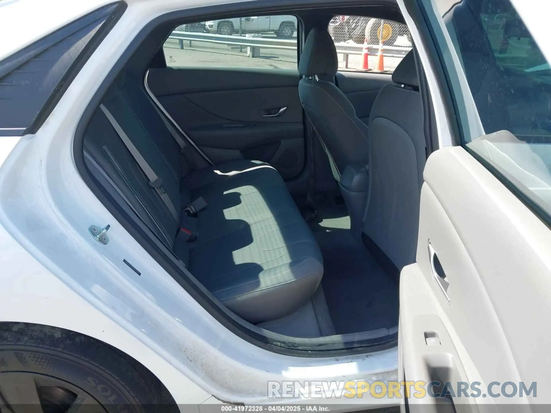 8 Фотография поврежденного автомобиля 5NPLM4AG5MH019642 HYUNDAI ELANTRA 2021