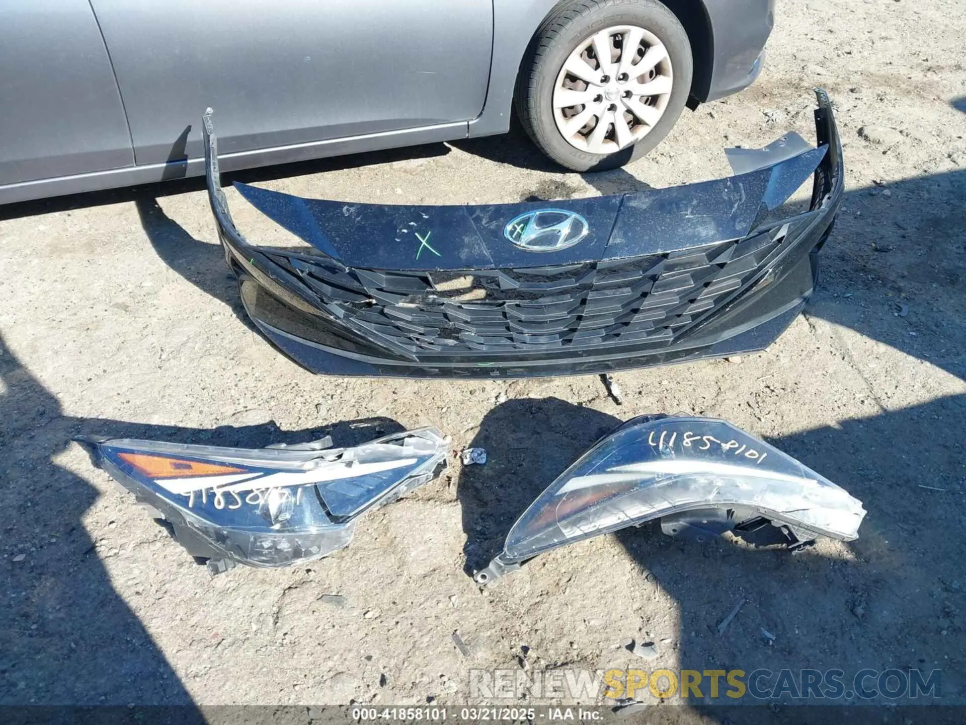 11 Photograph of a damaged car 5NPLM4AG6MH001022 HYUNDAI ELANTRA 2021
