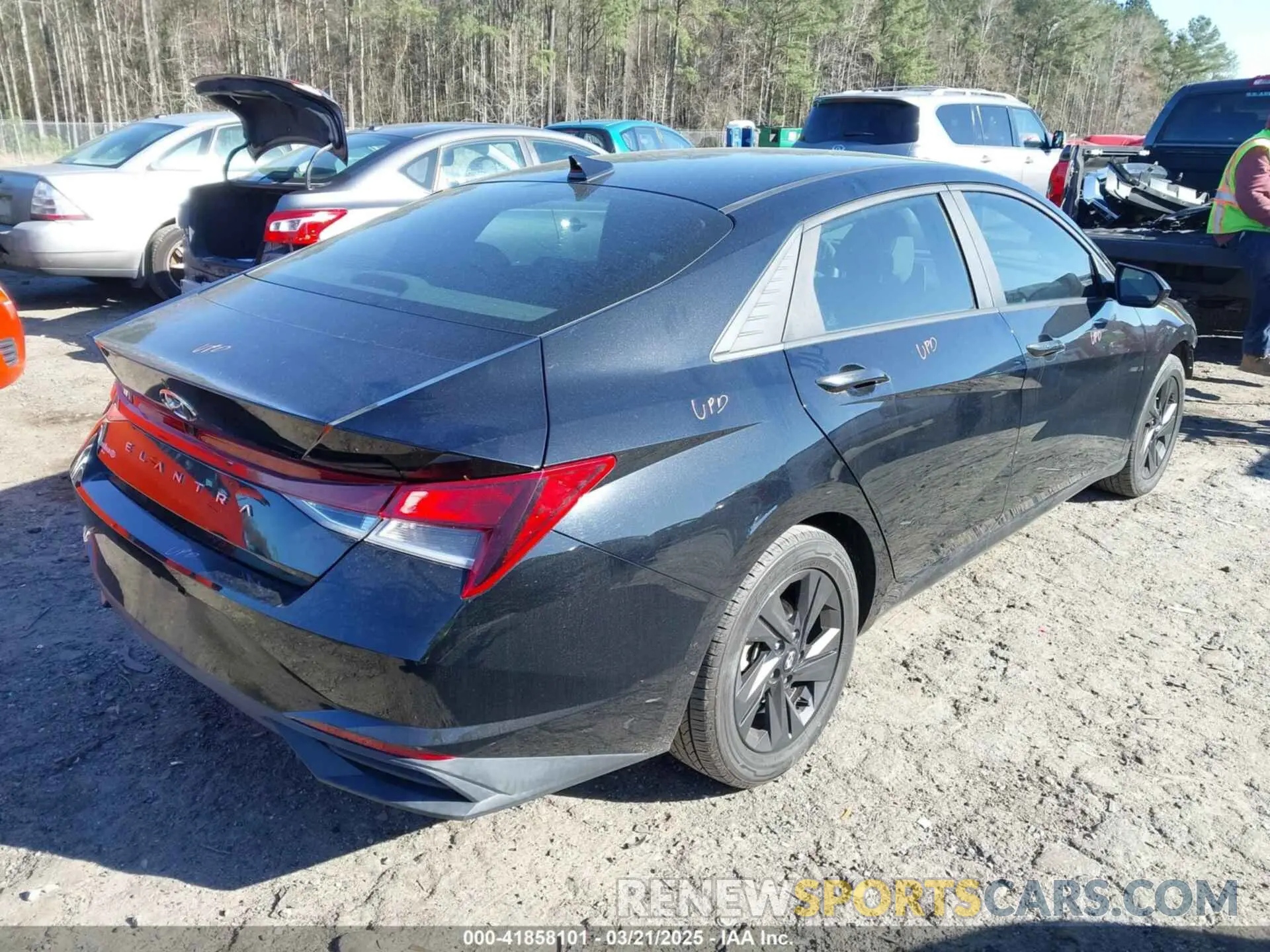 3 Photograph of a damaged car 5NPLM4AG6MH001022 HYUNDAI ELANTRA 2021