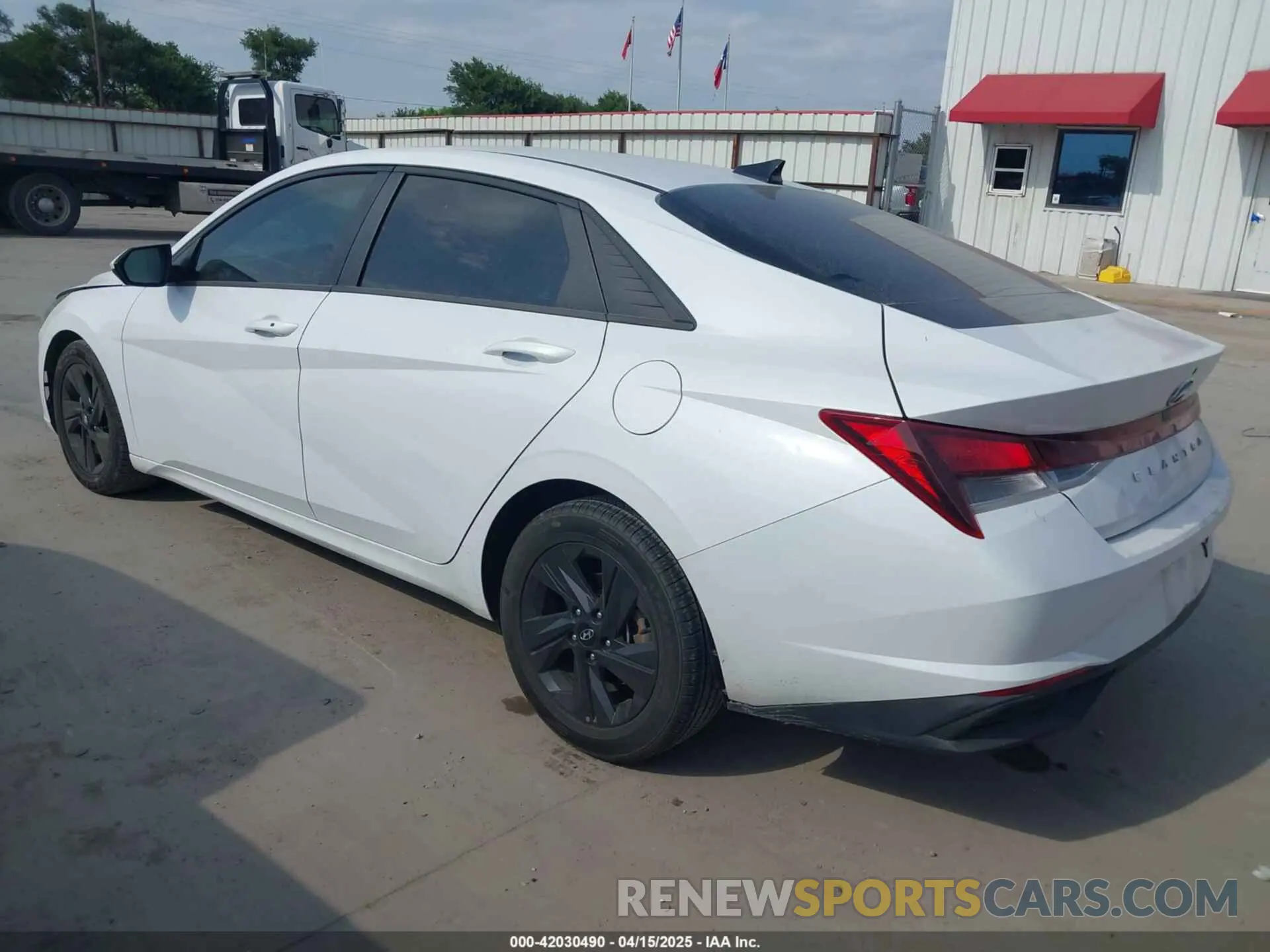 3 Фотография поврежденного автомобиля 5NPLM4AG6MH052410 HYUNDAI ELANTRA 2021