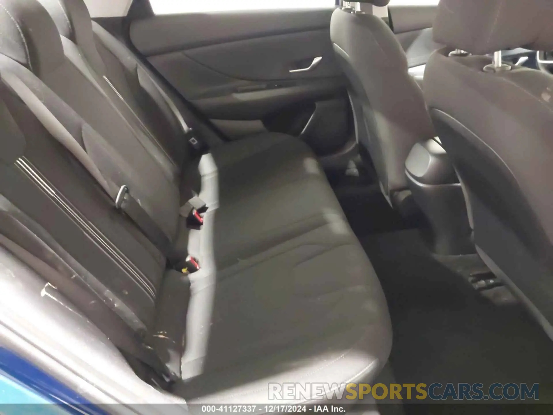 8 Photograph of a damaged car 5NPLM4AG7MH017746 HYUNDAI ELANTRA 2021
