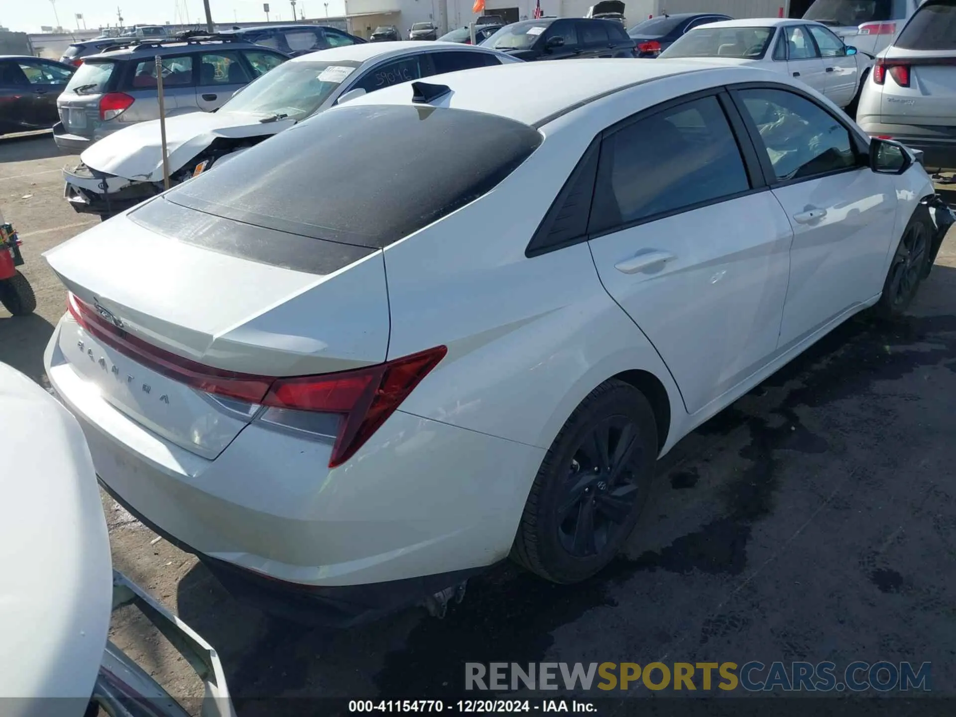 4 Фотография поврежденного автомобиля 5NPLM4AG8MH001152 HYUNDAI ELANTRA 2021